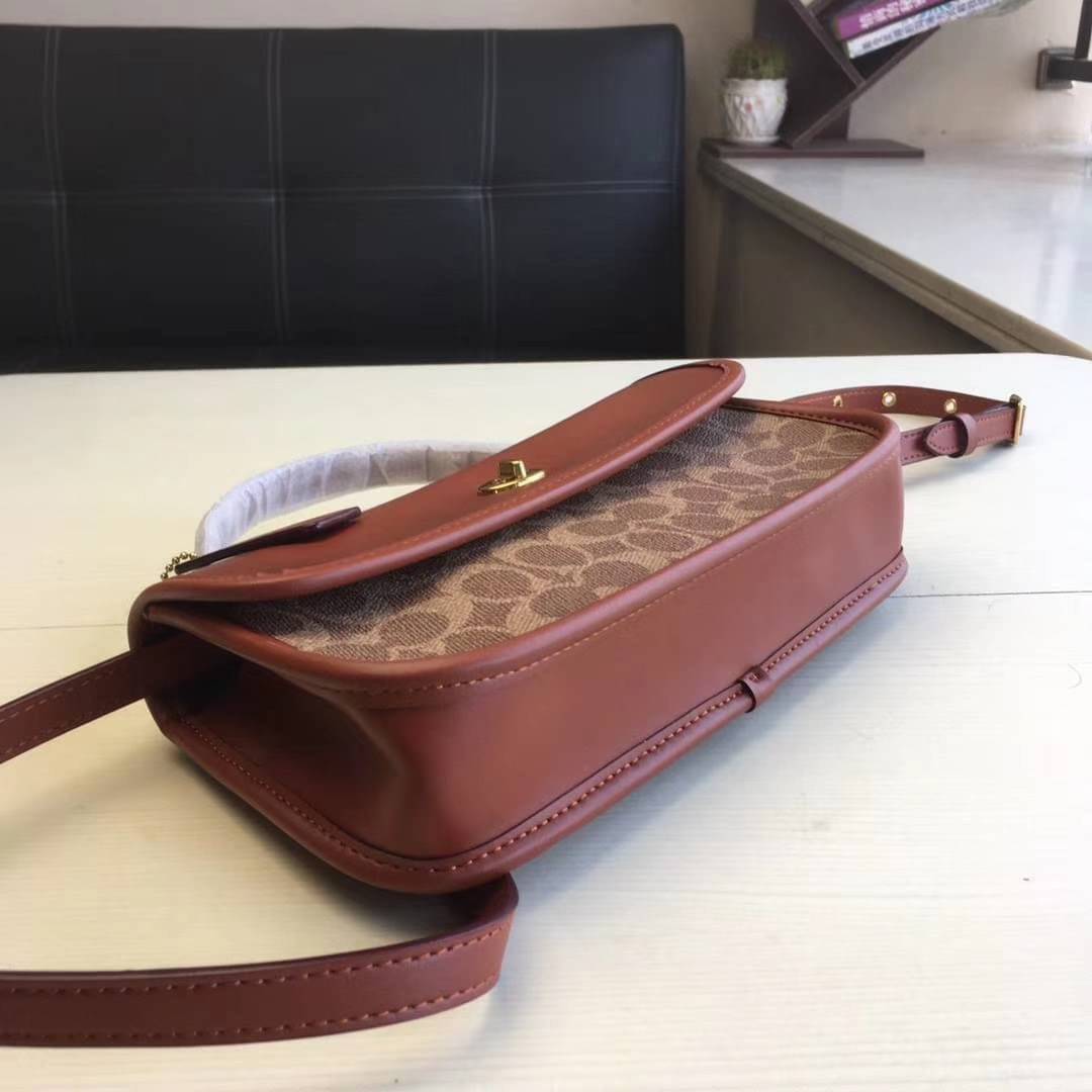 OUTTLET 】Auth Coach 1941 Turnlock Clutch Crossbody Bag พร้อมส่งที่ไทย