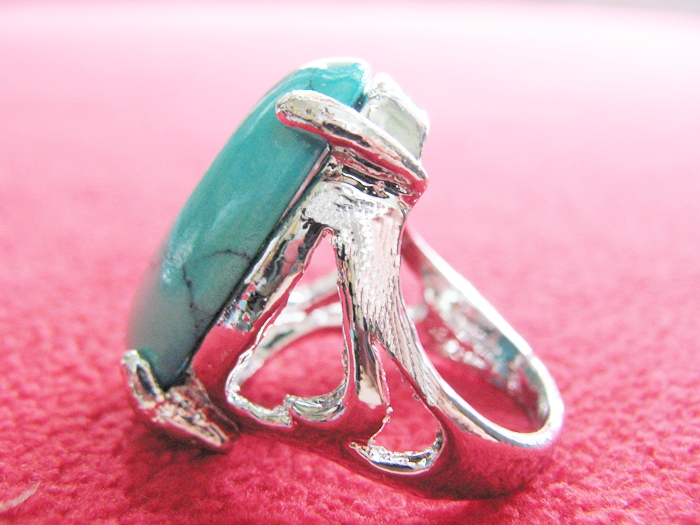 สินค้าหมดค่ะ แหวนหินเทอร์ควอยส์สีเขียว โรเดียมสีเงิน(มีโชค)แบบ6ค่ะ