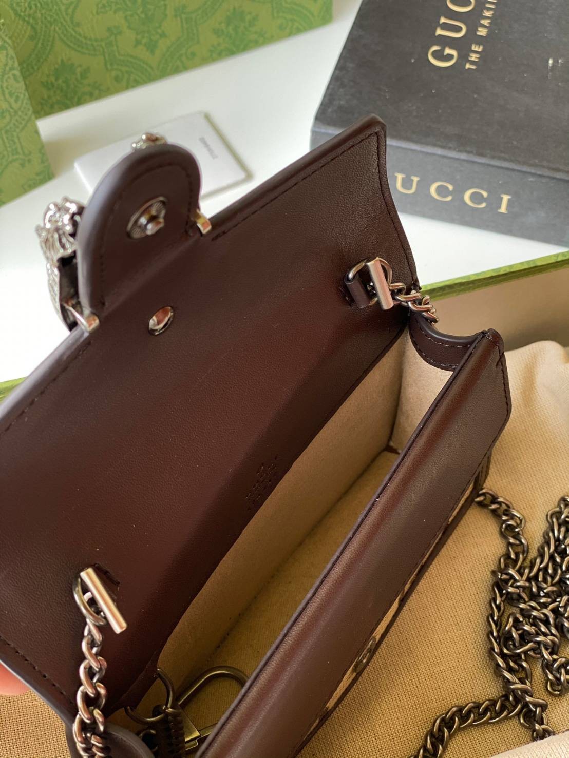 หนังแท้ GUCCI Dionysus mini bag / GG Shoulder bag / GG Denim Dionysus พร้อมส่งที่ไทย กระเป๋าสะพายข้างหนังแท้ เกรดหนังคุณภาพดียิ่งใช้หนังยิ่งสวย โทนสีน่าใช้มากก มาในดีไซน์คลาสสิคเรียบหรูเข้ากับทุกลุ๊คแบบไม่มีเอ้าท์ พร้อมส่งที่ไทย ภาพสินค้าถ่ายจากงานขายจริง