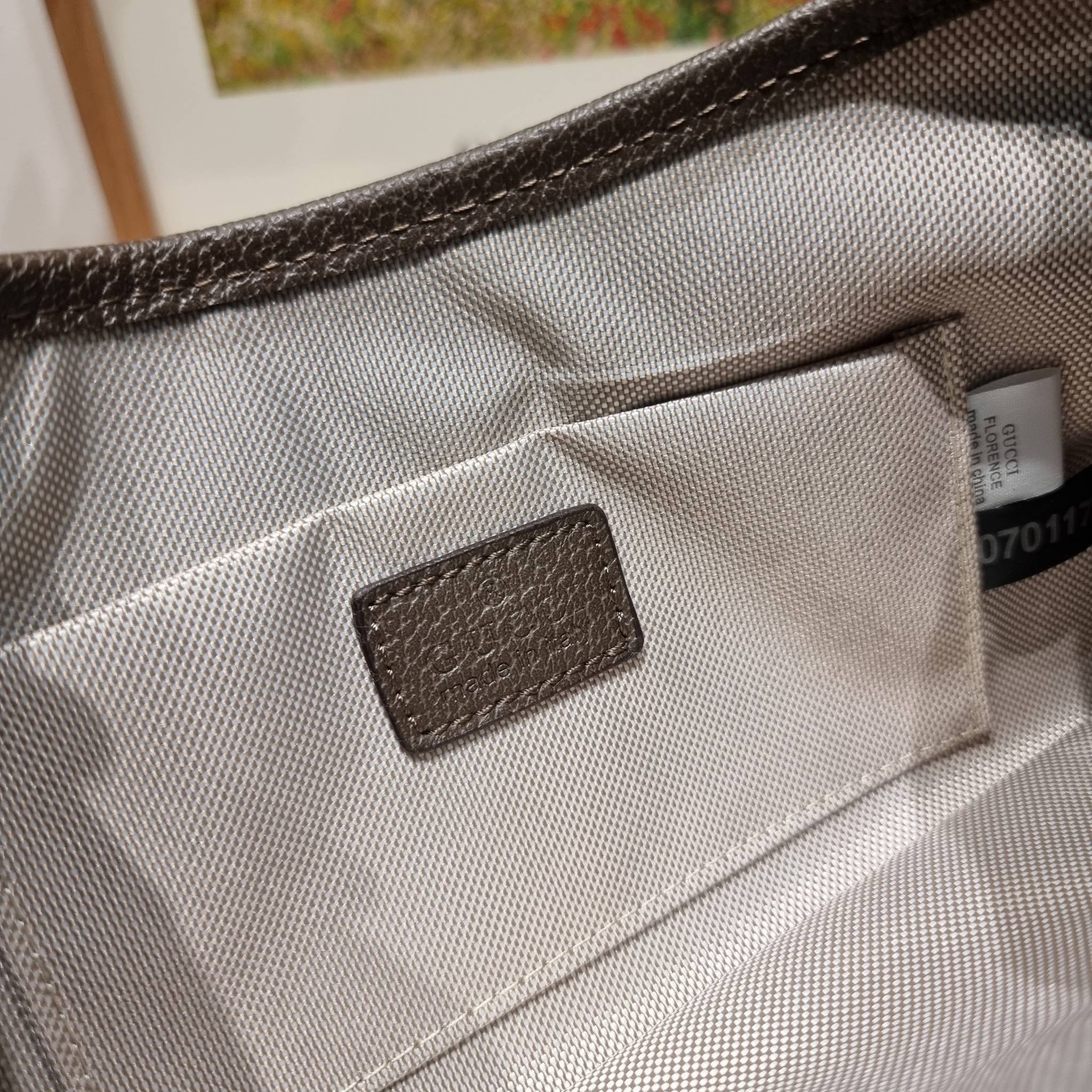 GUCCI Aphrodite small shoulder bag / GG shoulder bag / GUCCI BAG พร้อมส่งที่ไทย กระเป๋าสะพายไหล่ รูปทรงเก๋ ผสานดีไซน์ของความคลาสสิคได้อย่างลงตัว