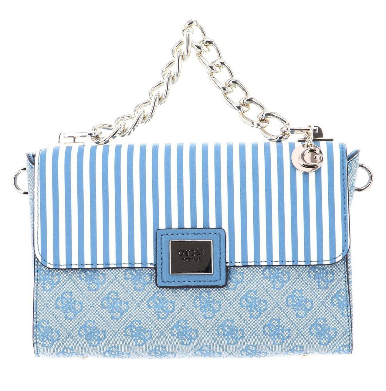 ราคาปังปิ๊นาศ (!!) มากแม่ 💕 GUESS Candace Top Handle Flap Bag กระเป๋าสะพาย Crossbody / คล้องแขน ถือออกงานได้ ทรงน่ารัก จากแบรนด์ GUESS สวยอยู่ทรง ขนาดกำลังดี น้ำหนักเบา ด้านหน้ามีโลโก้แบรนด์อะไหล่ทอง มีอะไหล่โซ่ห้อยด้านหน้าสามารถคล้องแขนและถือได้ 