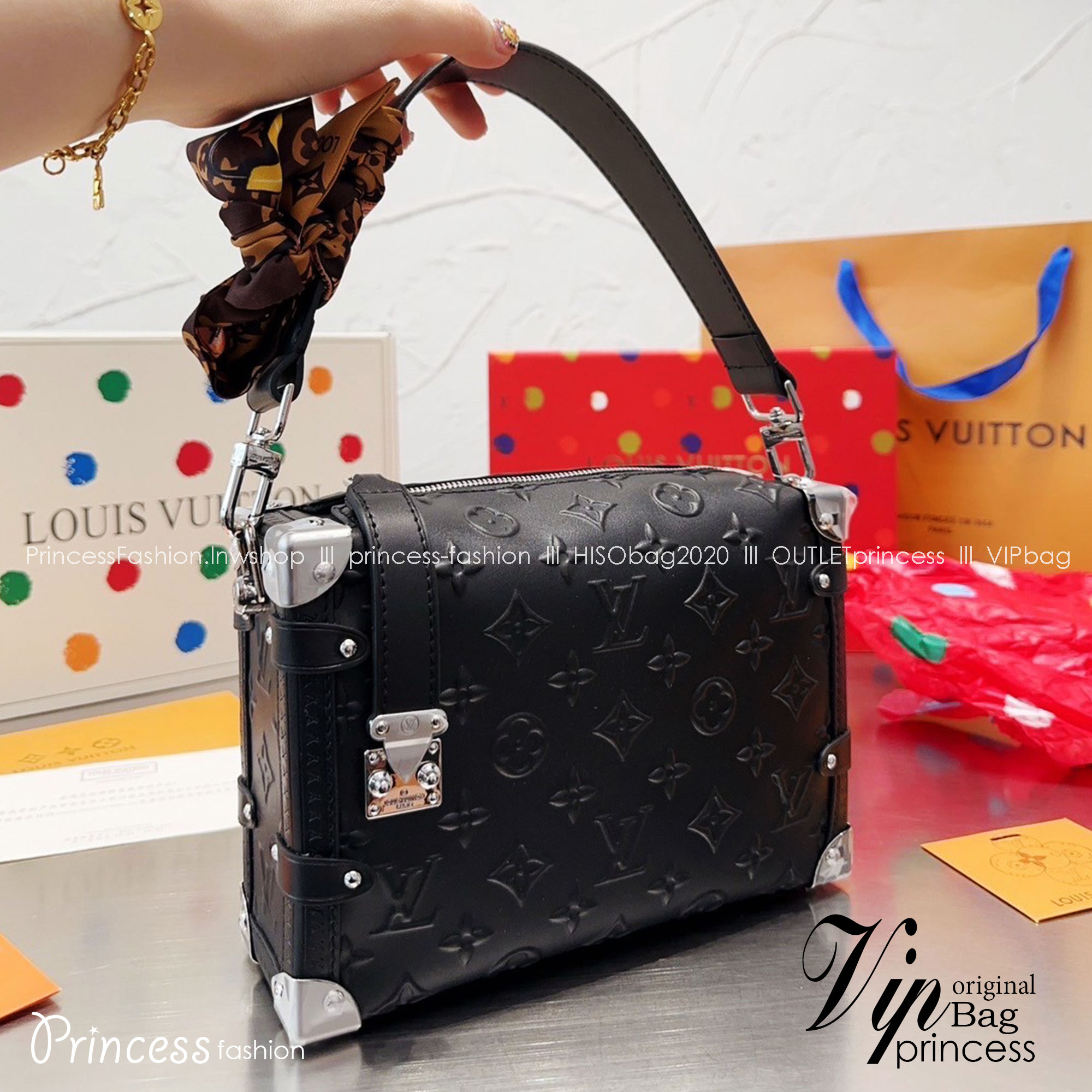 พร้อมส่ง 4 แบบ💖💖 LV SIDE TRUNK MONOGRAM BAG สุดยอดกระเป๋าไอคอนนิค ทรงสวย ใหม่ล่าสุด สวยมีเสน่ห์ รูปทรงกล่อง โดดเด่นด้วยหมุดเข้ามุม