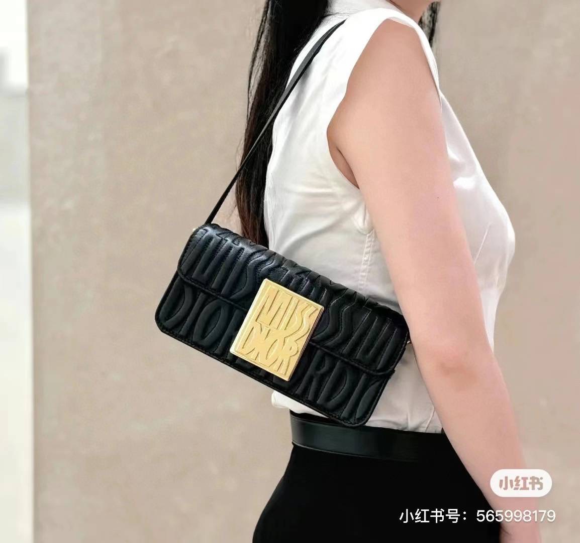 8.5" DIOR Miss Dior Flap Bag / Dior Clutch Bag / Pale Quilted Miss Dior Allover Leather กระเป๋าสะพายไหล่รุ่นใหม่ล่าสุด สง่างามทันสมัย เกรดออริ 1:1