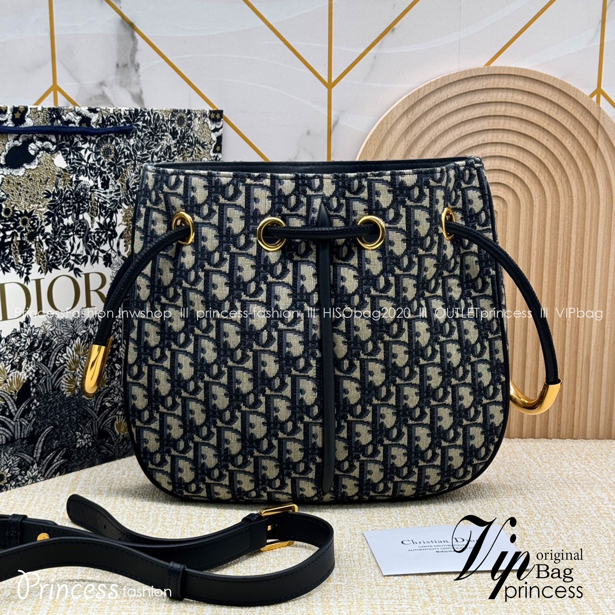 Medium DIOR Nolita Bag Blue Dior Oblique Jacquard รุ่นใหม่ กระเป๋าสะพายทรงโท้ท สวยเรียบหรู ถือได้ สะพายยาวได้ เกรดออริ 1:1