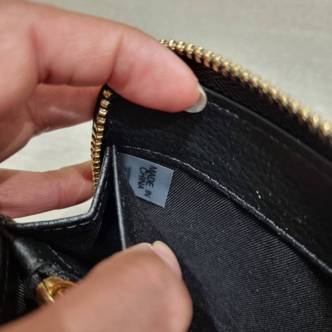 TORY BURCH MCGRAW ZIP CONTINENTAL WALLET กระเป๋าสตางค์ใบยาวรุ่นหายาก จัดเต็มสีสวยพร้อมส่ง ขนาดกำลังพอเหมาะ วัสดุหนังวัวสัมผัสดีมาก