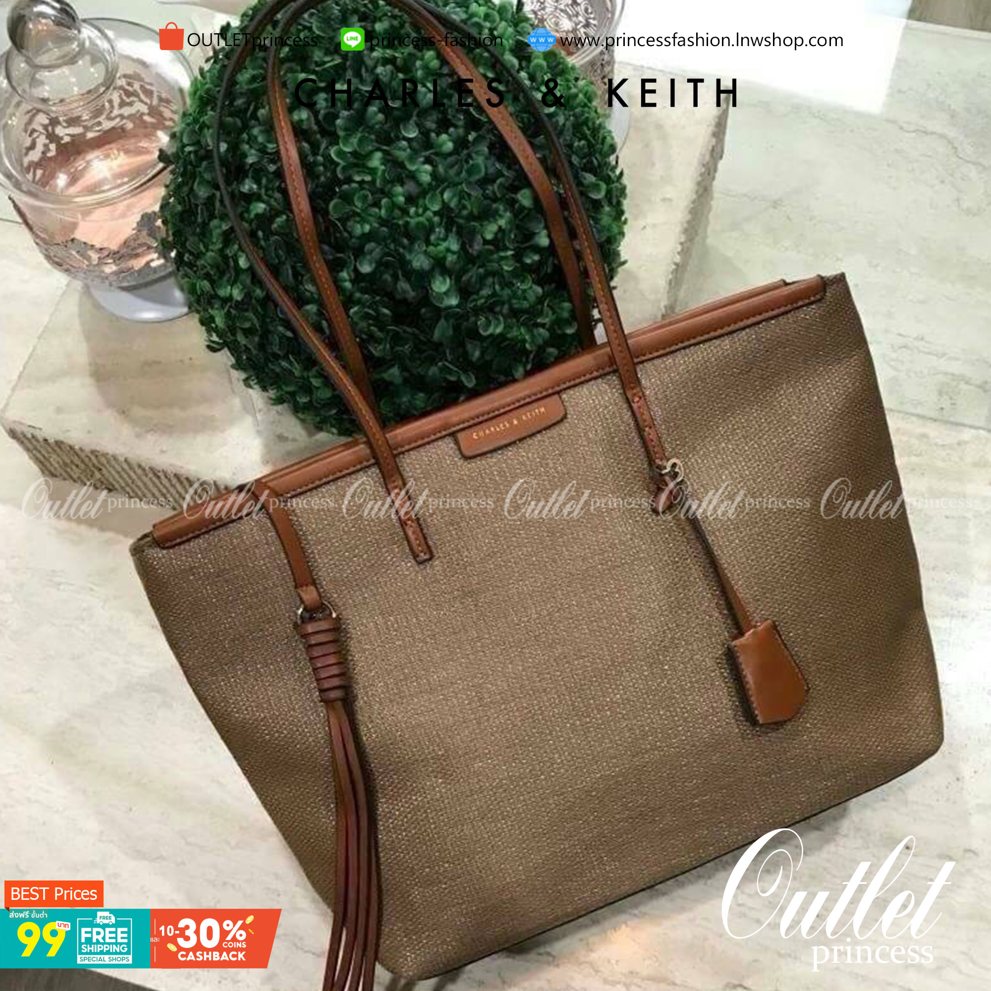 Charles & Keith Black Textured Tote Bag ฮอตฮิตตลอดกาลสำหรับรุ่นนี้ รุ่นยอดนิยม!! มากี่รอบกี่รอบก็ขายดี ใครไม่มีรุ่นนี้ติดตู้ไว้ถือว่าเชยมาก(!!) กระเป๋าสะพายทรง Shopping bag ใบใหญ่จุของได้ใจ น้ำหนักเบา โดดเด่นด้วย Textured วัสดุสานรอบใบ ตัดขอบหนัง สวยอยู่ท