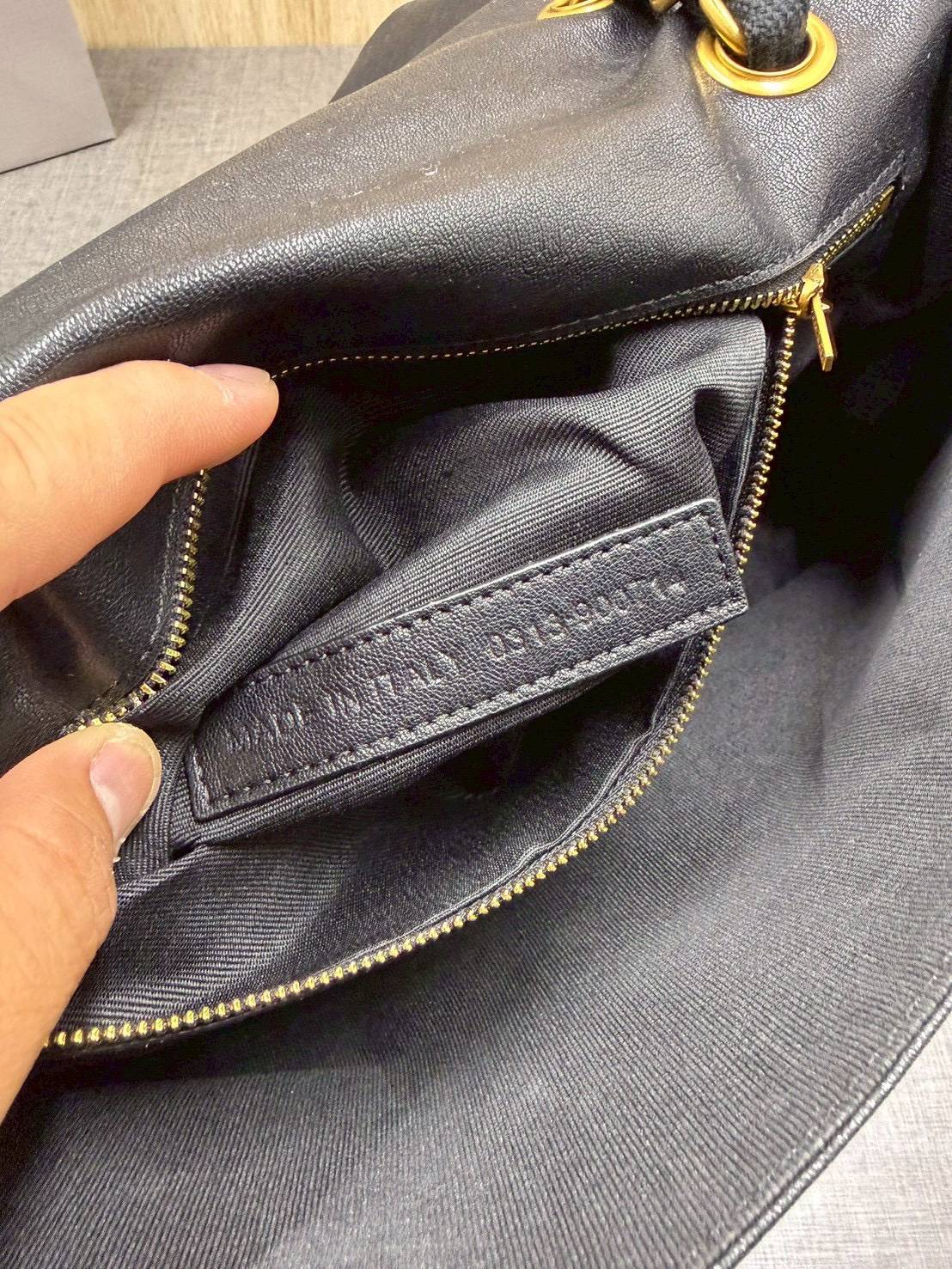 ORI หนังแท้ | Balenciaga Modu Shoulder Leather Bag / Modu Tote Bag 30cm กระเป๋าสะพายทรงโท้ท ดีไซน์ใหม่สวยเก๋ตามแบบฉบับแบรนด์