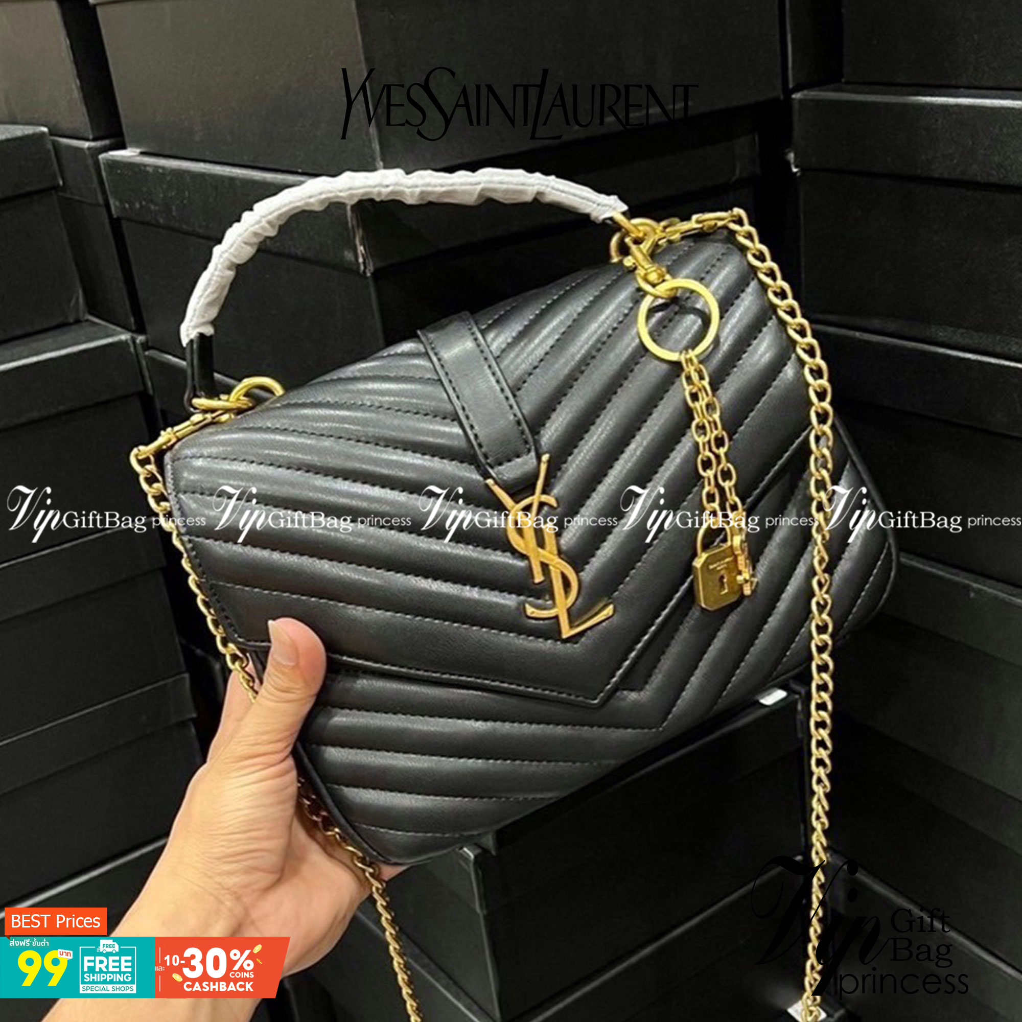 YSL Yves Saint Laurent crossbody bag กระเป๋าสะพายข้างลายเชฟรอน (แต่งอะไหล่ทอง เงิน ดำ) สะพายครอสบอดี้หรือสะพายไหล่ก็ดูดีค่ะ ตัวสายยาวถอดได้ งานสวยเป๊ะปั๊มทุกจุด ดีไซน์ทรงสวยหรู พิเศษ แถมฟรี พวงกุญแจห้อยดูแพงไปหมดจริงๆไอเท็มนี้ ภายในโล่งกว้าง มาพร้อมหูจับใ