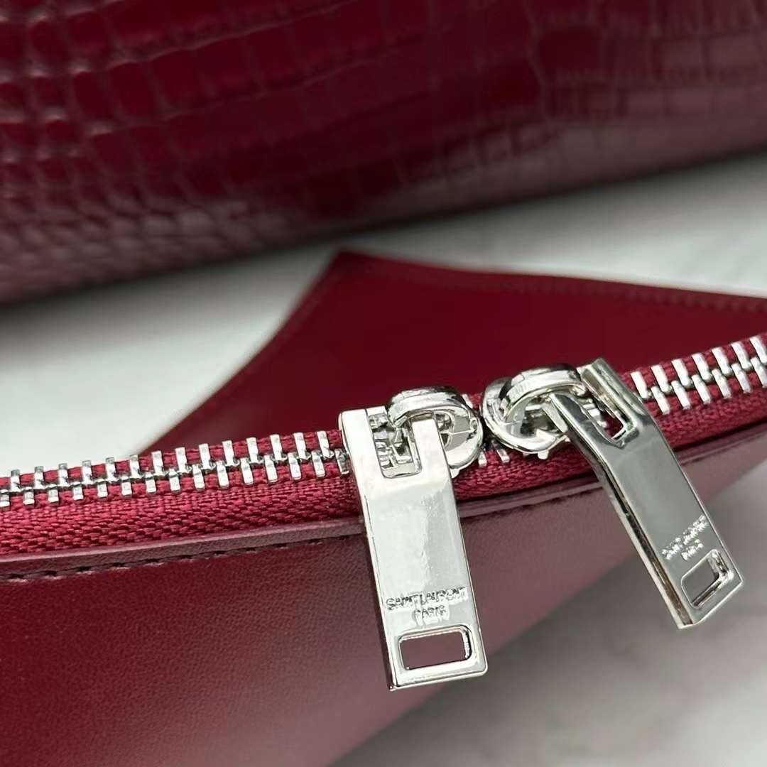 YSL TOTE BAG / SAC DE JOUR BABY IN CROCODILE LEATHER กระเป๋าสะพายทรงโท้ท หนังลายจระเข้สวยหรู จุของได้เยอะ เกรดออริ 1:1 เทียบแท้ ภาพถ่ายจากงานขายจริง ใช้งานต่างประเทศได้