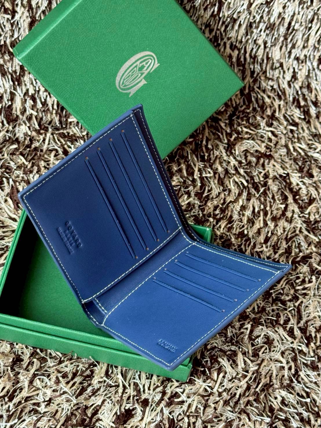 ORI หนังแท้ | Goyard Victoire Wallet กระเป๋าสตางค์ Victoire ขนาดกะทัดรัดและเหมาะสําหรับการจัดสำหรับการ์ดและธนบัตร ลวดลายสุดคลาสสิคของกระเป๋าเป็นเอกลักษณ์ที่ทุกคนจดจำได้