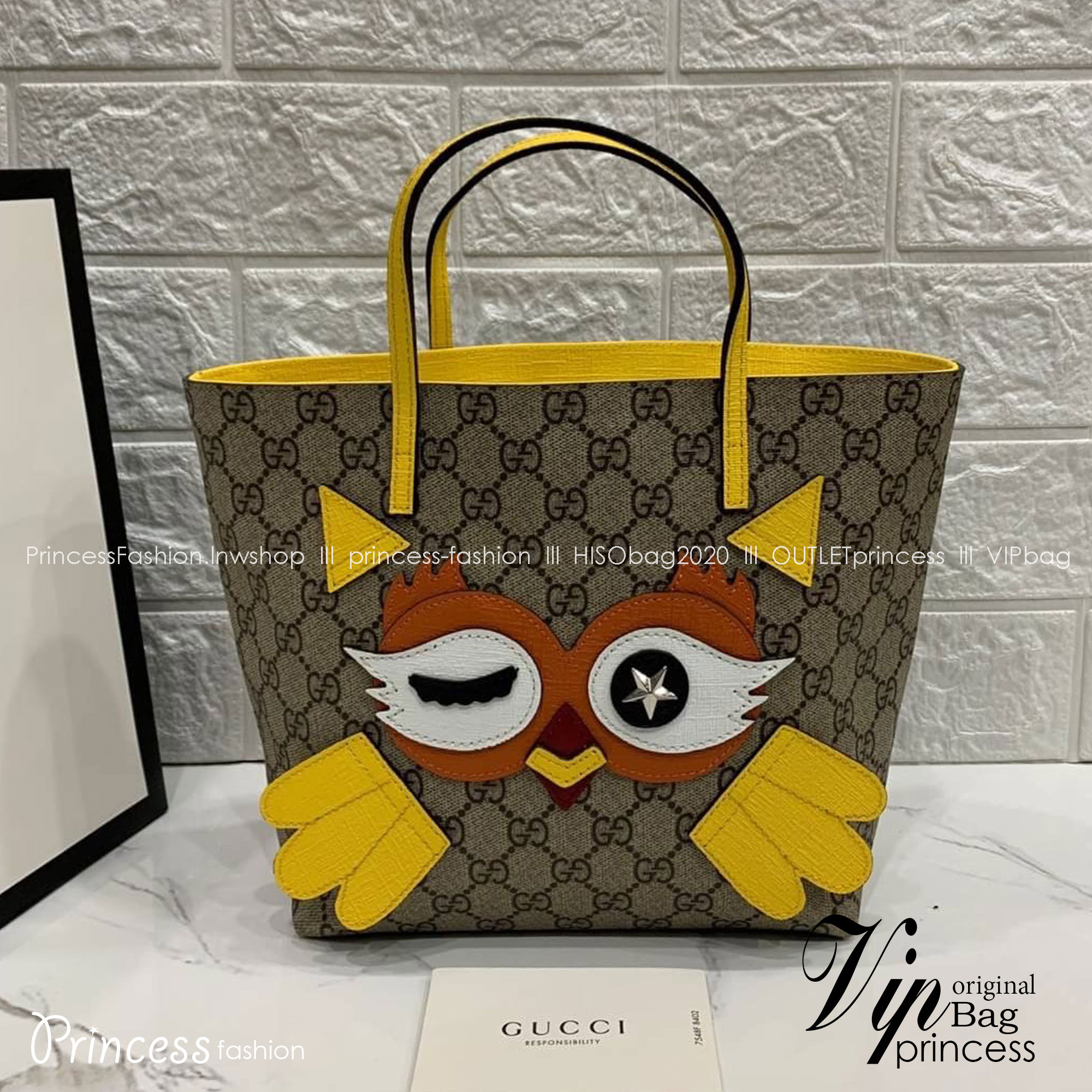 GUCCI Children's tote bag / Gucci kid tote / Gucci bag พร้อมส่งสต๊อกแน่น กับกระเป๋าโท้ทคิดท์ ไซส์น่ารักน่าใช้ ฮอตไม่หยุด เด็ดทุกดีไซน์ มีลายเข้าใหม่มากกว่าในรูปนะคะ **สินค้าเกรดออริจินอล 1:1 สลับแท้ งานสวยตามรูป ภาพถ่ายจากงานขายจริง ใช้งานต่างประเทศไ