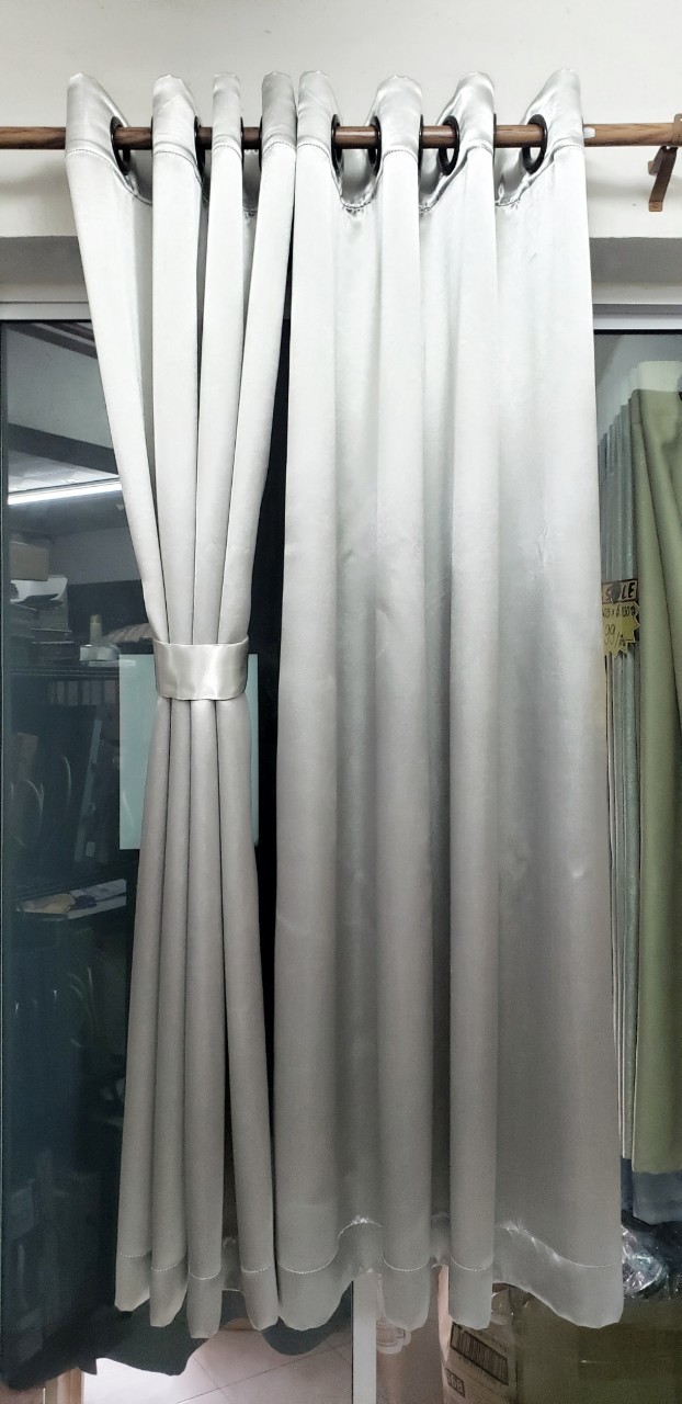 ผ้าม่าน กันแสงUV95% ผ้าม่าน รุ่นชาโดสีเทาเงิน ก.270*ส.230ซม./ผืน