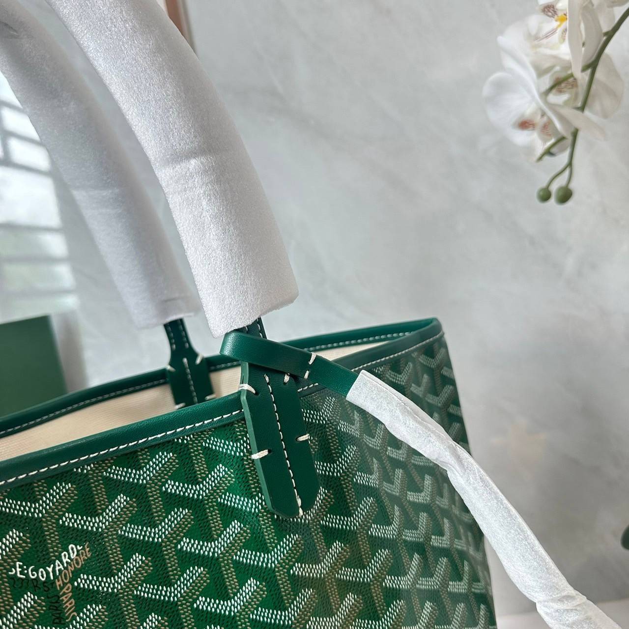 พร้อมส่ง 5 สี PM GOYARD ANJOU PM REVERSIBLE TOTE BAG / Goyard tote bag กระเป๋าทรงโท้ทใบใหญ่ เกรดไฮเอน 1:1 ใช้งานต่างประเทศได้ ภาพถ่ายจากงานขายจริง