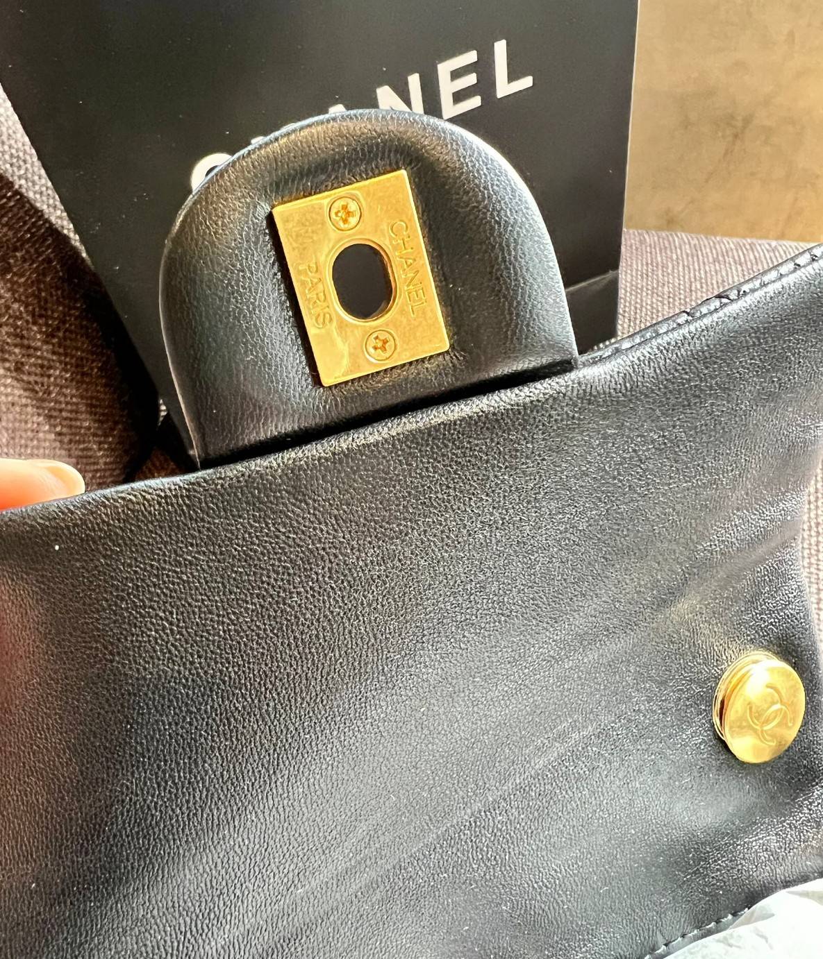 Chanel Mini Flap Bag with Top Handle 6.5" /CHANEL CHAIN SHOULDER BAG จัดไซด์เล็กมาให้ด้วย เพราะแต่ละคนชอบไม่เหมือนกัน😘 หนังสวย เรียบ สัมผัสนุ่มมือ น่าใช้มากๆ