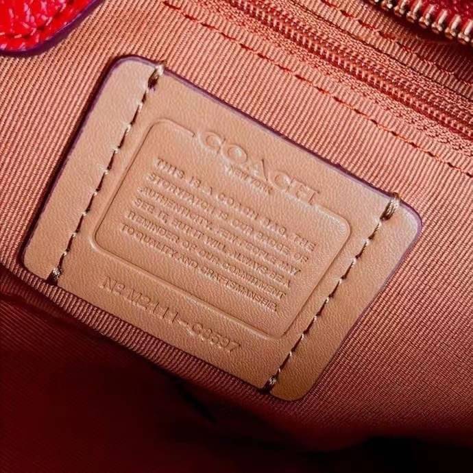 COACH Lane Bucket Bag In Signature Canvas C8597 C8399 พร้อมส่งที่ไทย