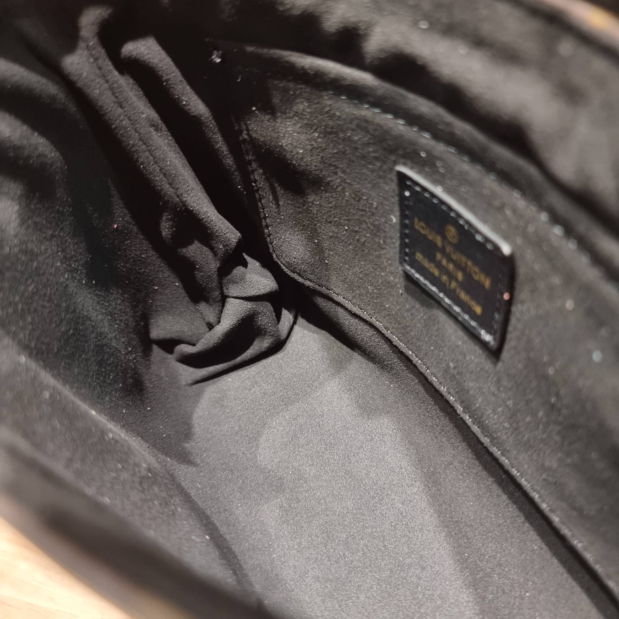 LV LOCKY BB MONOGRAM กระเป๋าสะพายข้าง ดีไซน์หรู ใหม่ล่าสุด สวยถึงบ้านได้ก่อนใคร มีใช้เลิศๆทันปีใหม่แน่นอน คุ้มที่สุด