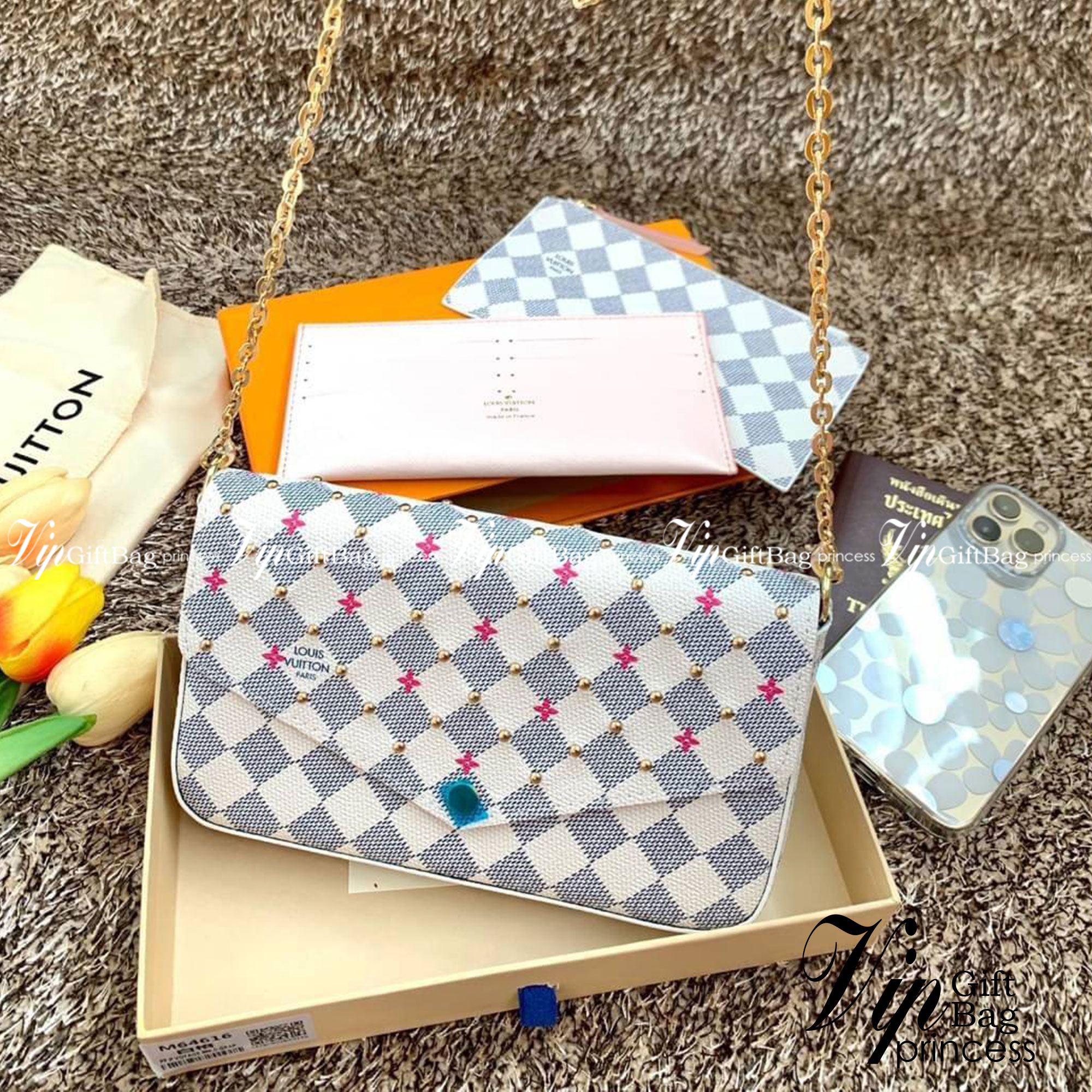 VIP 🥂 อัพลุคให้ตัวเองดูดีกับกระเป๋าทรงคลัท//สะพายครอสบอดี้ร์แถมเป็นรุ่นที่ใช้ได้ตลอดทั้งวันด้วยนะคะ Louis Vuitton Monogram Casual Style Calfskin / LV Monogram Casual กระเป๋าทรงคลัทแบบฝาปิด หนังแท้ ลายสวยมากๆค่ะ