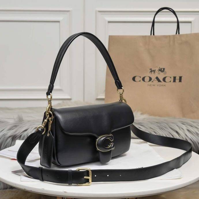 COACH PILLOW TABBY SHOULDER BAG 26 ไซส์ใหญ่ จุของได้ล้นๆ มาใหม่ขายดีที่สุด หนัง nappa หนานิ่ม นุ่มมากๆ พร้อมโลโก้รุ่นใหม่ด้วยเช่นกัน เพิ่มความหรู ดูดีเข้าไปอีกค่ะ