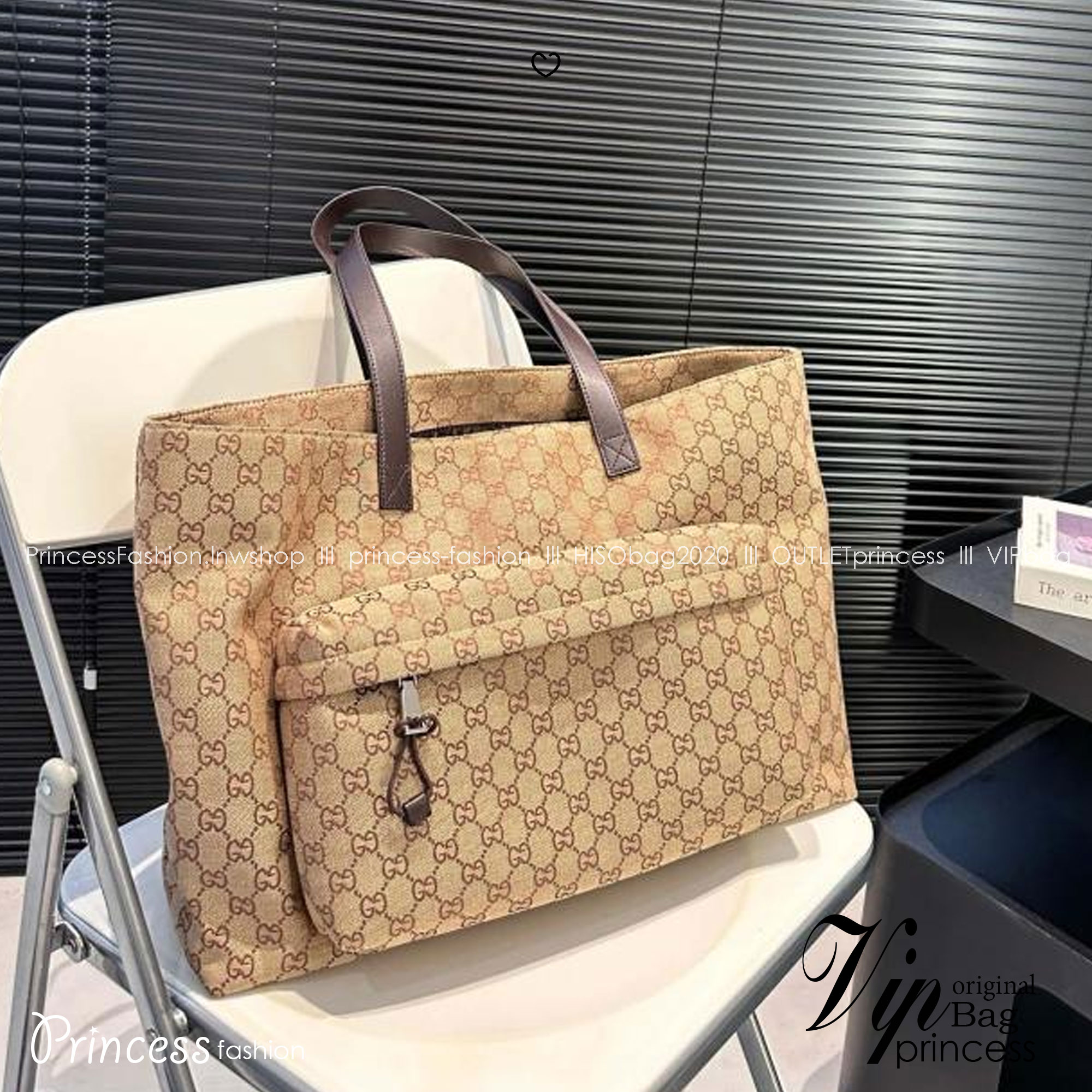 GUCCI Large GG tote bag กระเป๋าสะพายทรงโท้ทใบใหญ่จุใจ ไอเท็มซิกเนเจอร์ชคอลใหม่ ต้อนรับ Fall Winter ใช้ได้ทั้งชายหญิง ด้วยกลิ่นอายสไตล์สปอร์ต
