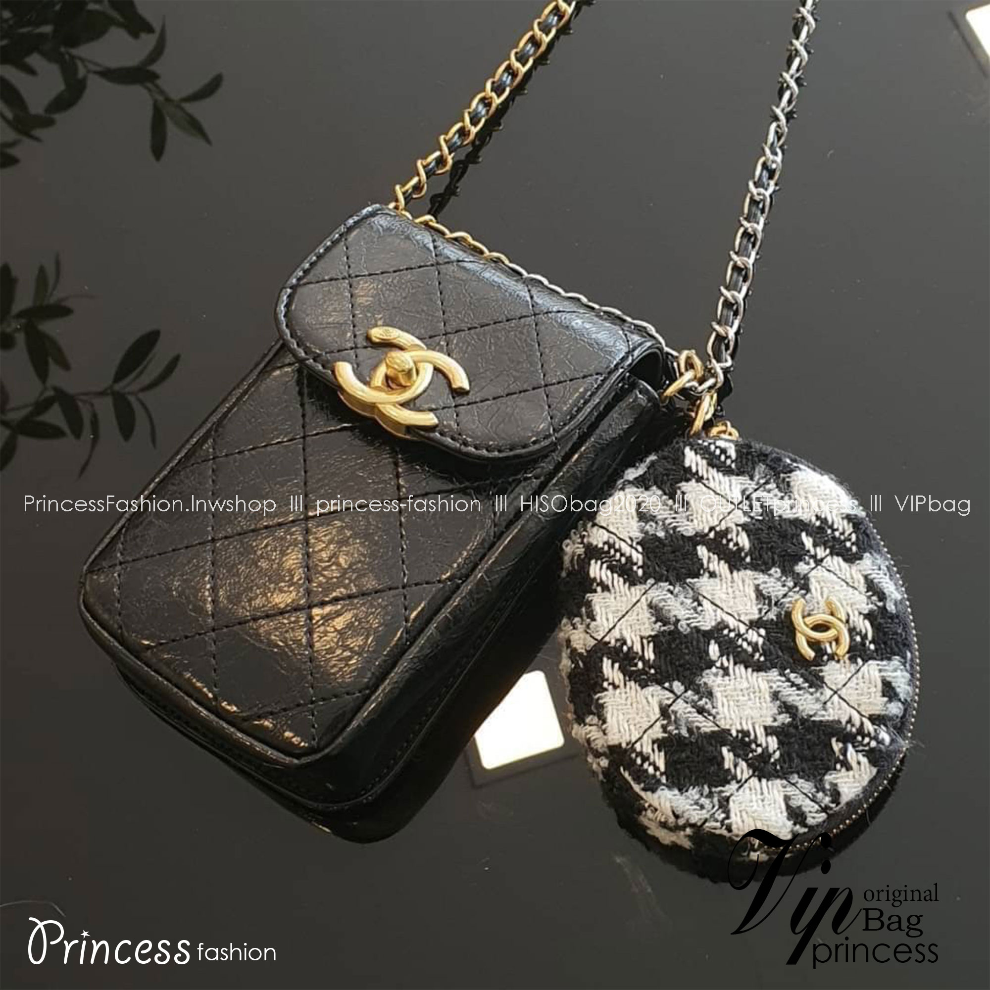 รุ่นขายดี!! CHANEL VIP WOC BAG / Chanel Phone Bag ขนาดกำลังดี วัสดุหนังเรียบพิมพ์ลายยับ เปิดปิดด้วยตัวล้อคปั้มแบรนด์ อะไหล่ทอง ลายวินเทจ