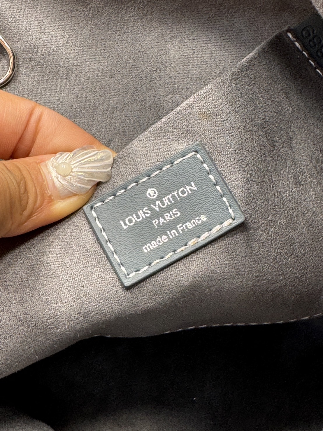 LV Neverfull MM Denim Tote Bag กระเป๋าสะพายทรงโท้ทเดนิมลายโมโนแกรมปั้มนูน พร้อมใบเล็กเข้าชุด ภายในโล่งกว้างมาก สะพายไปเที่ยวต่างจังหวัดคือดีงามมากจ้า หรือจะสะพายไปทำงาน ไปต่างประเทศก็สะดวก จัดไป!