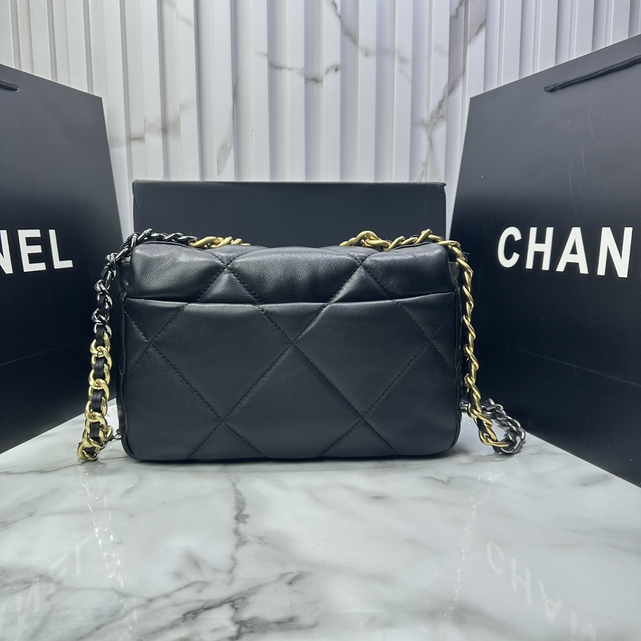 ORI หนังแท้ | CHANEL 19 Flap Bag 25cm กระเป๋าสะพายรุ่นยอดนิยม หนังนิ่มนุ่มลื่น หรูหราระดับตำนาน สวยงามเหนือกาลเวลา