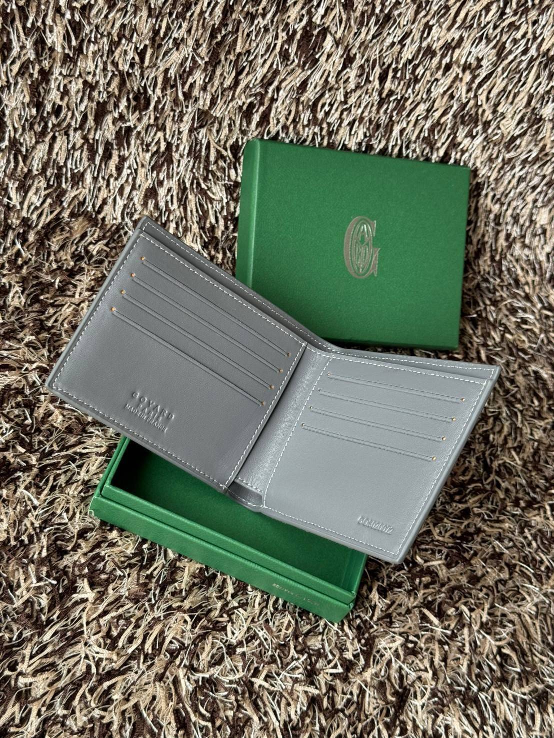 Goyard Wallet Men / Goyard Victoire Wallet กระเป๋าสตางค์ขนาดกะทัดรัดและเหมาะสําหรับการจัดสำหรับการ์ดและธนบัตร ลวดลายสุดคลาสสิค