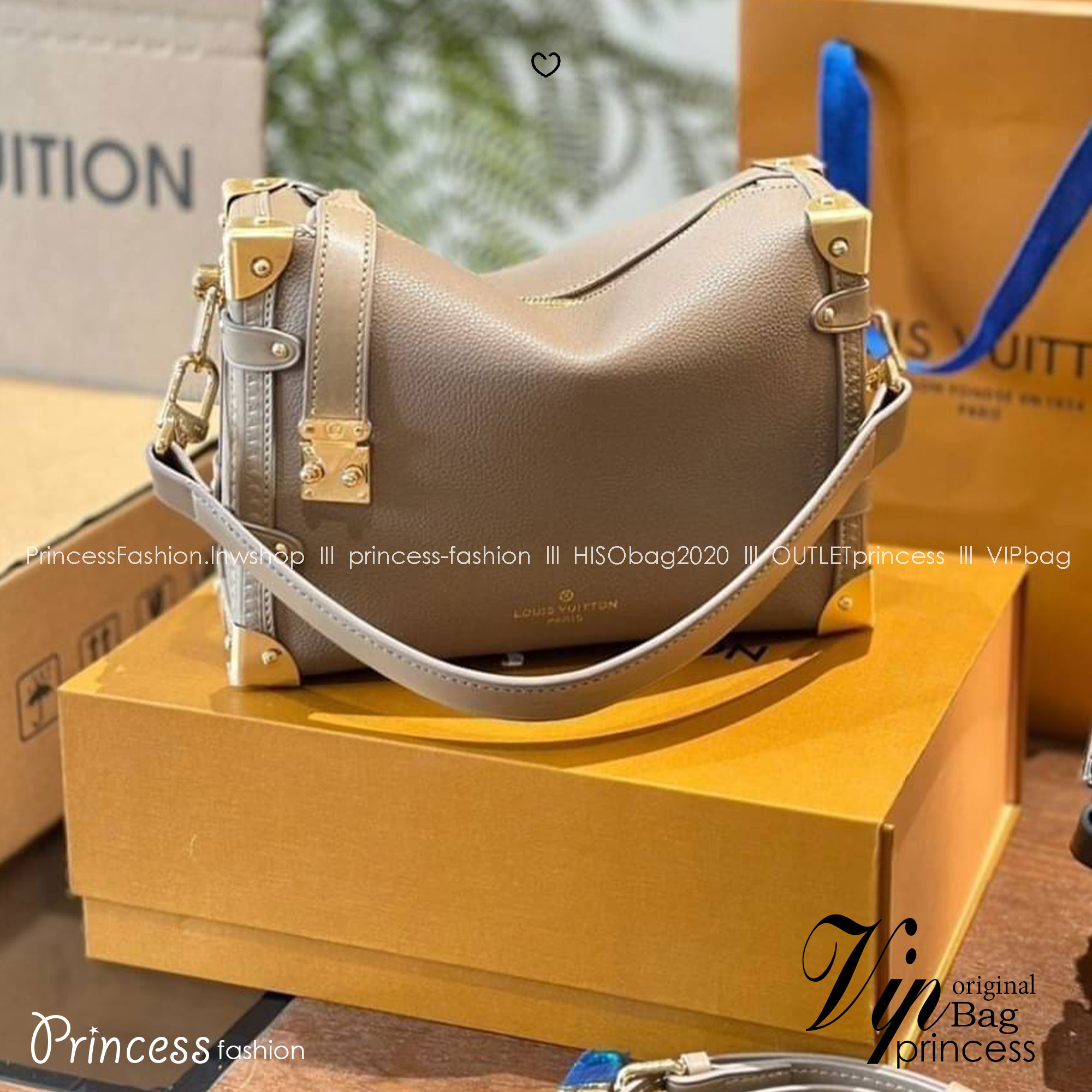LV Side Trunk MM Leather Bag กระเป๋าสะพายทรงกล่องคลาสสิกทันสมัยมีสไตล์ รุ่นใหม่หนังเรียบสวยสุดไอคอนิก พร้อมตอบรับได้ทุกลุค ทุกสไตล์ -- [รับตัวแทนกระเป๋า]