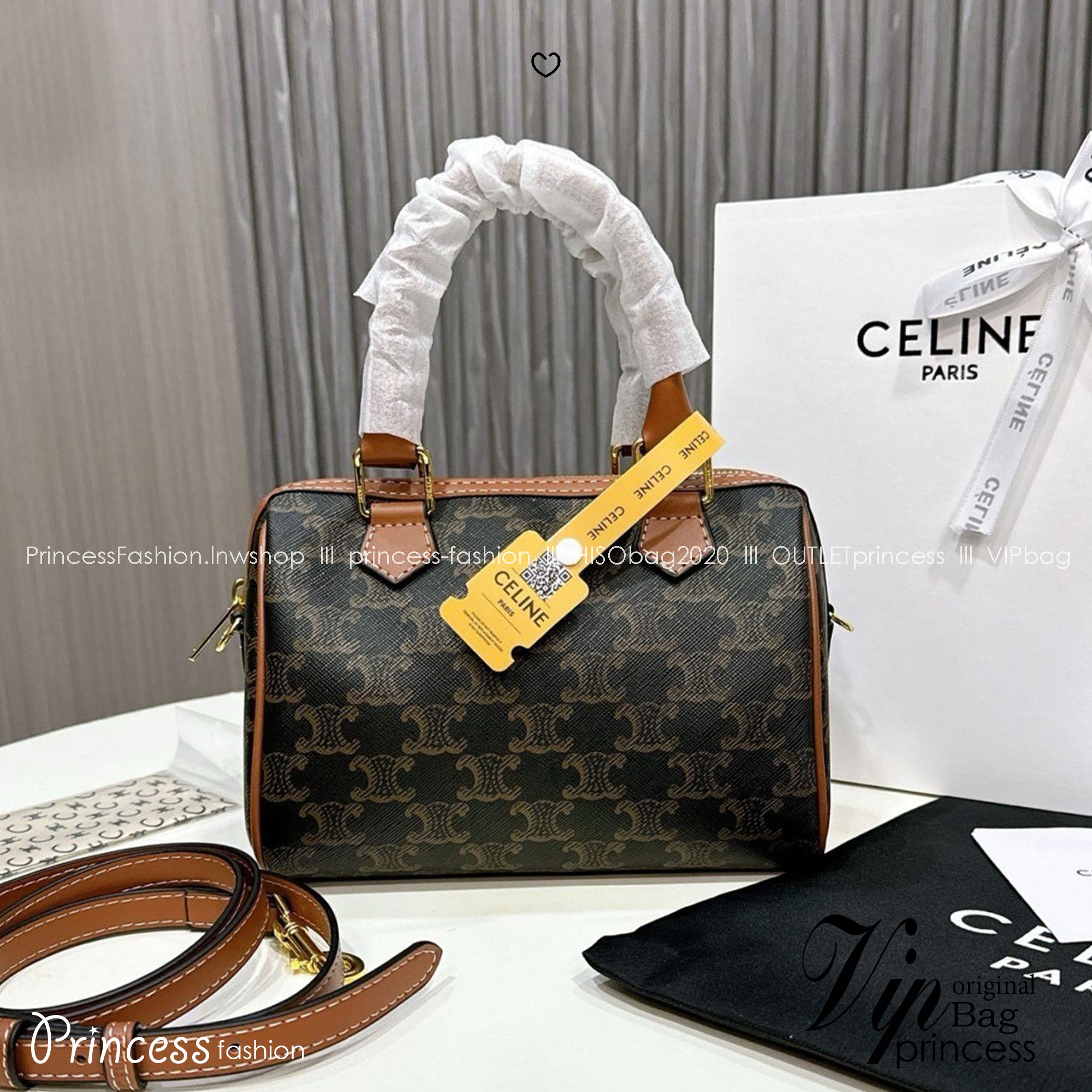 CELINE Small BOSTON bag in Triomphe canvas and Leather กระเป๋าสะพายทรงบอสตันสุดคลาสสิค ฮิตสุดๆในเกาหลี ไอเท็มแนะนำ! ไซส์เล็กน่ารัก ใช้ได้ทั้งหนุ่มๆและสาวๆ