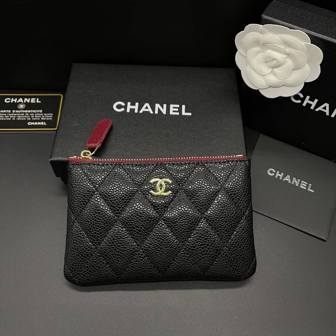 Chanel Classic Mini O-Case / Chanel Classic Mini Pouch กระเป๋าทรงพอชมินิ รุ่นฮิต คลาสสิกเป็นอมตะ ภายในตามรูป เกรดออริจินอล ภาพถ่ายจากงานขายจริง ใช้งานต่างประเทศได้