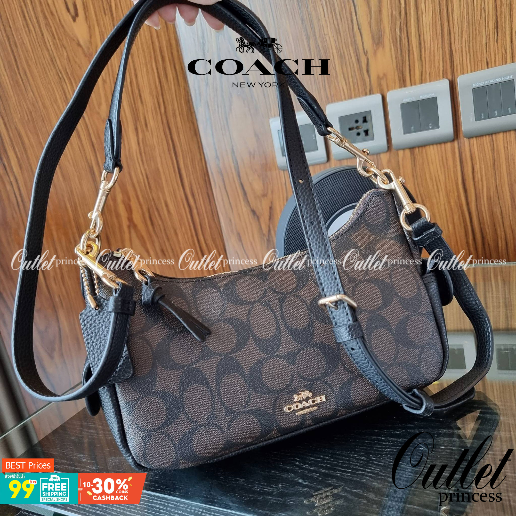 COACH C7223 PENNY SHOULDER BAG 25 IN SIGNATURE CANVAS คอลเลคชั่นเพนนีสุดคิ้วท์ ในรูปแบบของกระเป๋าสะพายไหล่กึ่งทรงพอช พร้อมเสิร์ฟความสวยถึงบ้านไปเลย!! ด้วยดีไซน์คลาสสิคย้อนยุค ที่แอบแฝงความเรียบหรู มาพร้อมสายสะพาย 2 เส้น เป็นสายคล้องมือและสายสะพายครอสบอดี้