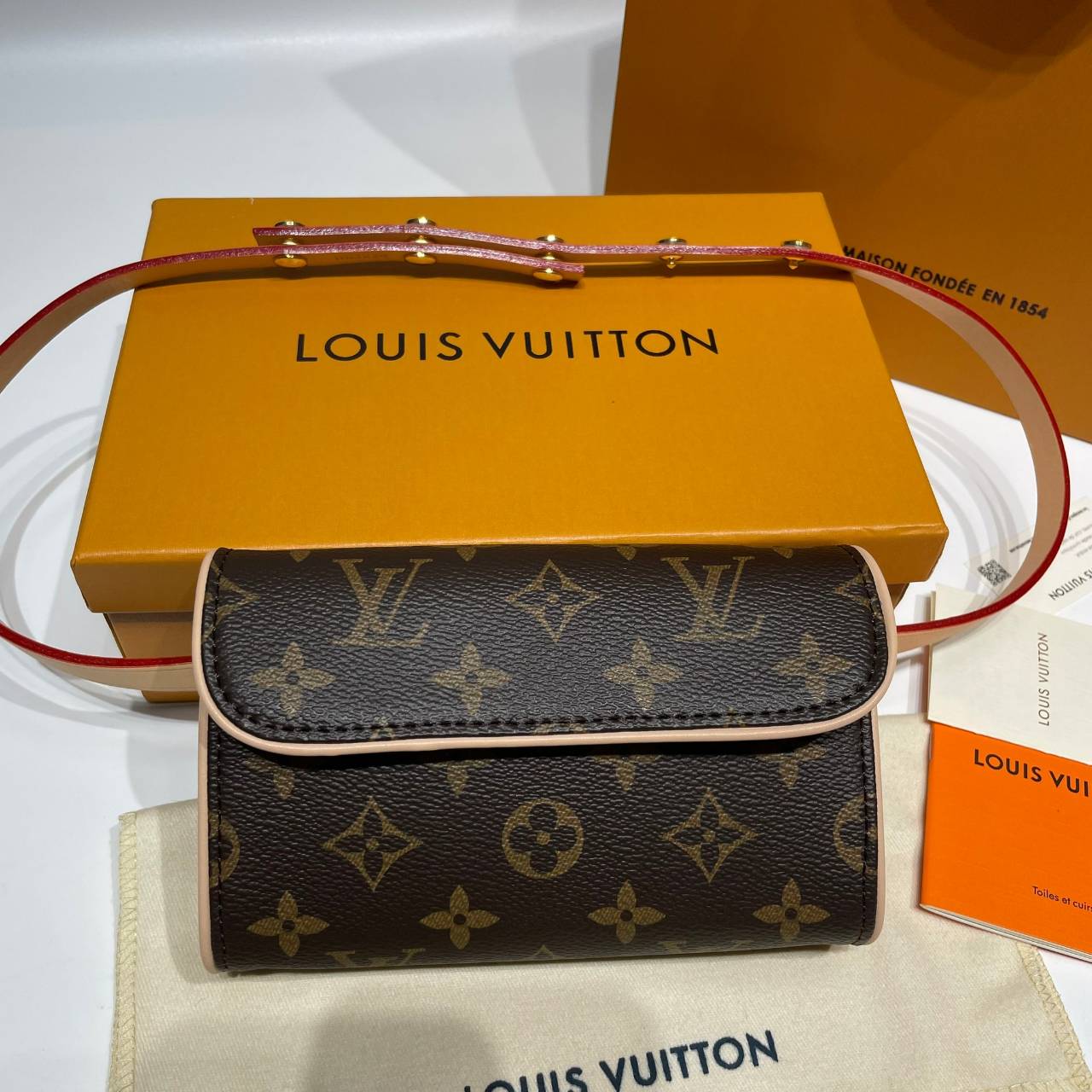 LV Monogram Pochette Florentine Belt Bag Waist Bag กระเป๋าทรงพอช คาดอก คาดเอว สะพายได้ ครบทุกฟังชั่น สวยหรู เกรดออริ ท็อป สลับแท้ 1:1 เกรดดีสุด หนังแท้ ผ่านทุก ตม.