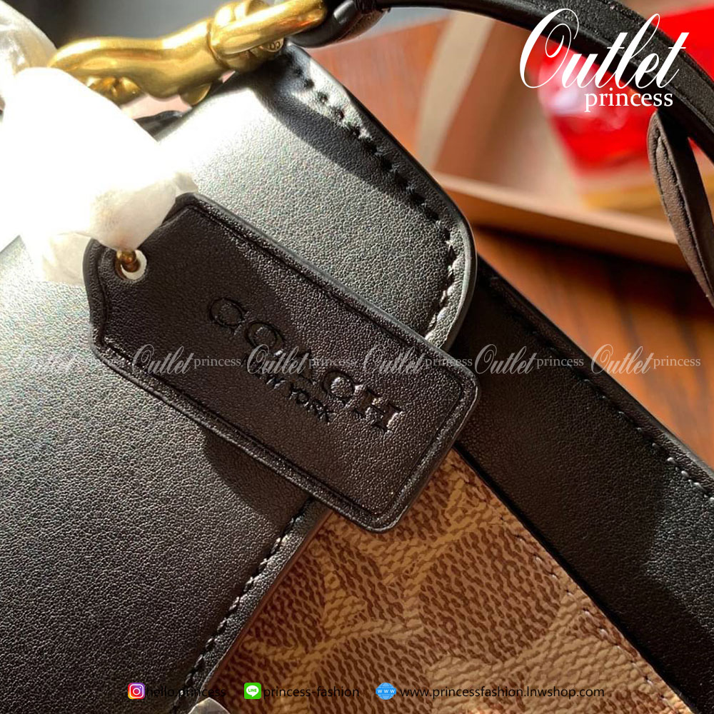 COACH TABBY TOP HANDLE 20 LEATHER BAG 💋กลับมาอีกครั้งตามคำเรียกร้องค่ะ!! กระเป๋าถือ//สะพายข้างได้ วัสดุหนังแท้อย่างดี หนึ่งใบทำหนัง2แบบได้อย่างลงตัว สวยงาม มีอะไหล่ตัวC ใหญ่ด้านหน้าโดดเด่นหรูมากๆค่ะ