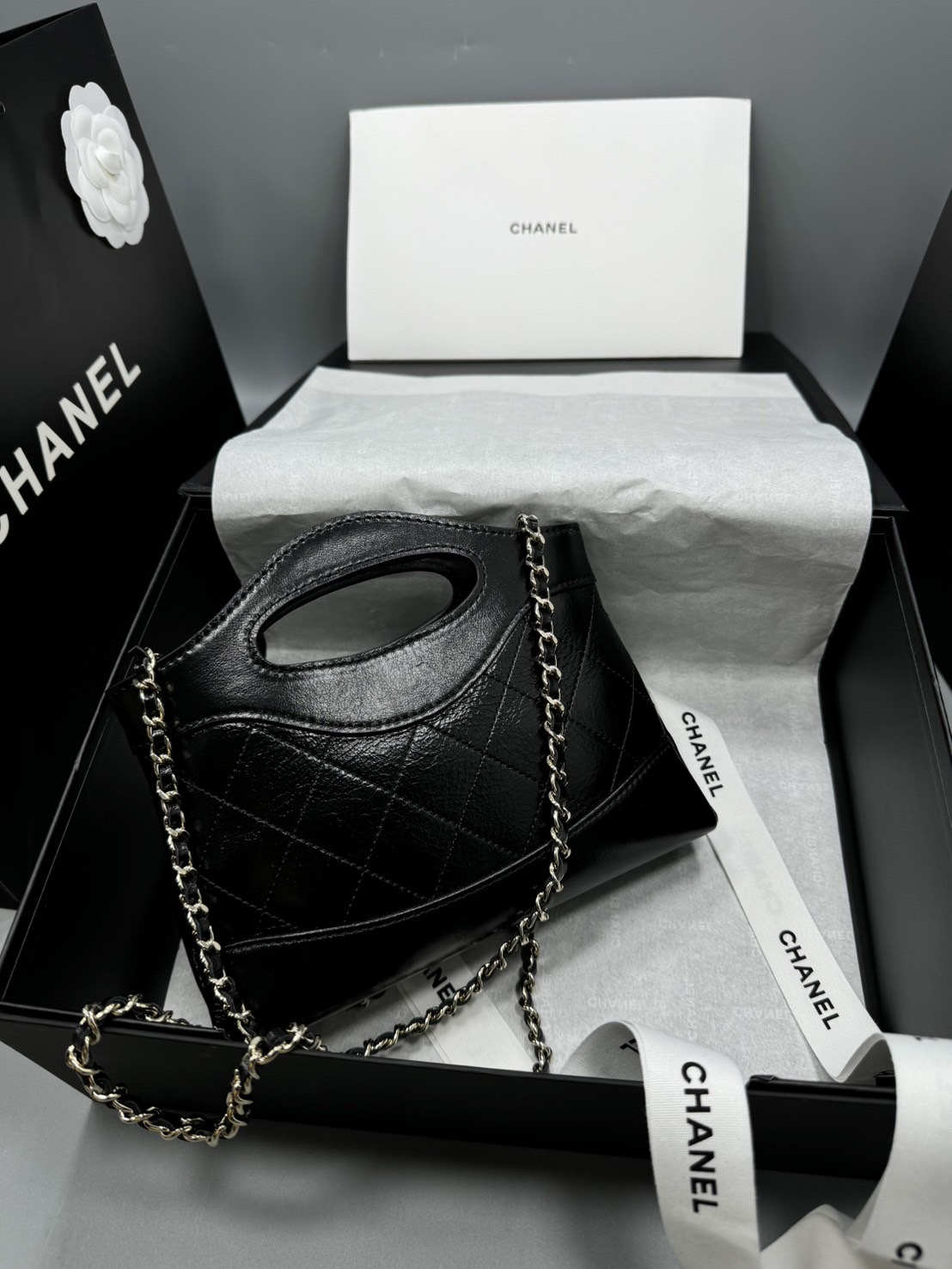 Chanel 31 Mini Shopping Bag / Chanel Hobo Mini Bag กระเป๋าสะพายมือจับในตัวไซส์มินิ หนังแท้ เกรดออริ ท็อป สลับแท้ 1:1