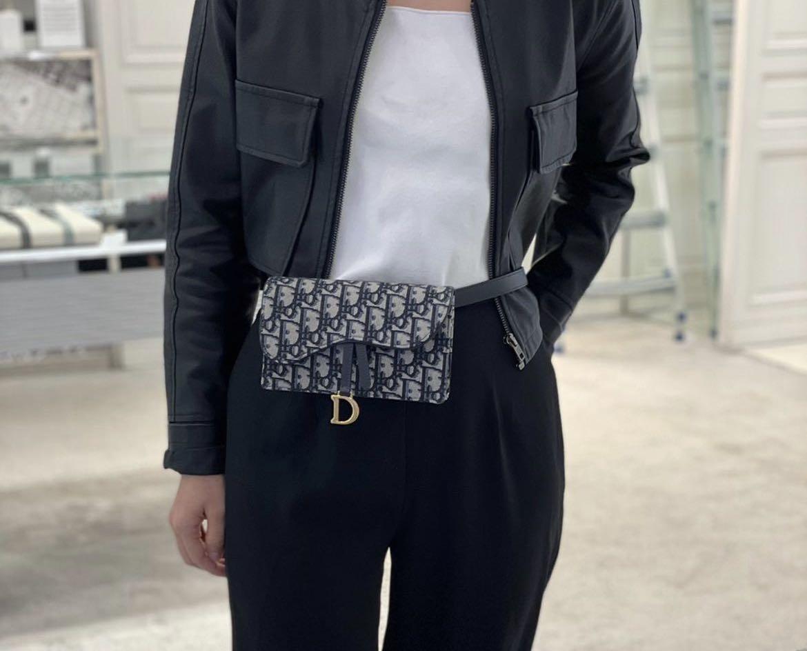 DIOR Small Saddle Pouch Belt with Chain กระเป๋าทรงพอช พร้อมสายสะพายหนังและสายโซ่ ปรับใช้งานได้ทั้งคาดอก/คาดเอว/หรือสะพายไหล่ได้ สายถอดได้ ถือเป็นพอชเก๋ๆ