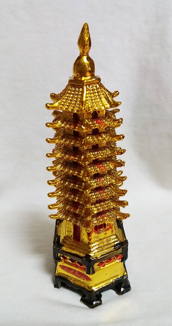 สินค้าหมดค่ะ เจดีย์ทอง เสริมดวงปีระกา ปี2562 ช่วยเลื่อนตำแหน่งค่ะ