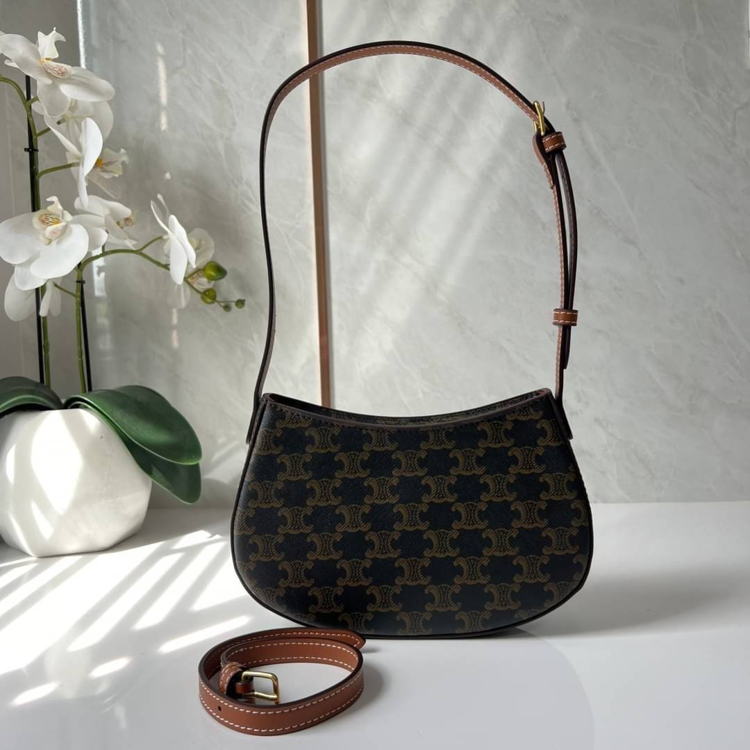 CELINE MEDIUM TILLY BAG IN SHINY CALFSKIN กระเป๋าสะพายไหล่/สะพาย คอลใหม่ทรงสวย มาแรง สวยหรูหรา