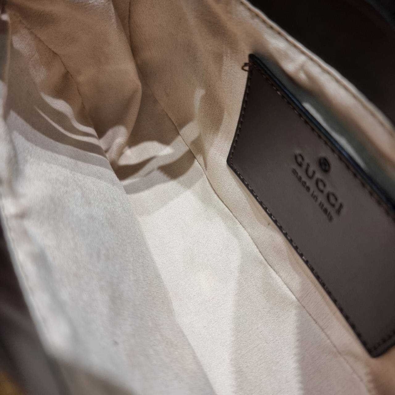 Gucci moon side mini shoulder bag สวยย้อนยุค y2k กำลังมาแรง กับอีกหนึ่งไอเท็มสุดจึ้ง ด้วยขนาดที่กำลังพอดี ดีไซน์คลาสสิคลัคชู ดูผู้ดี สวยแบบน้อยแต่มาก