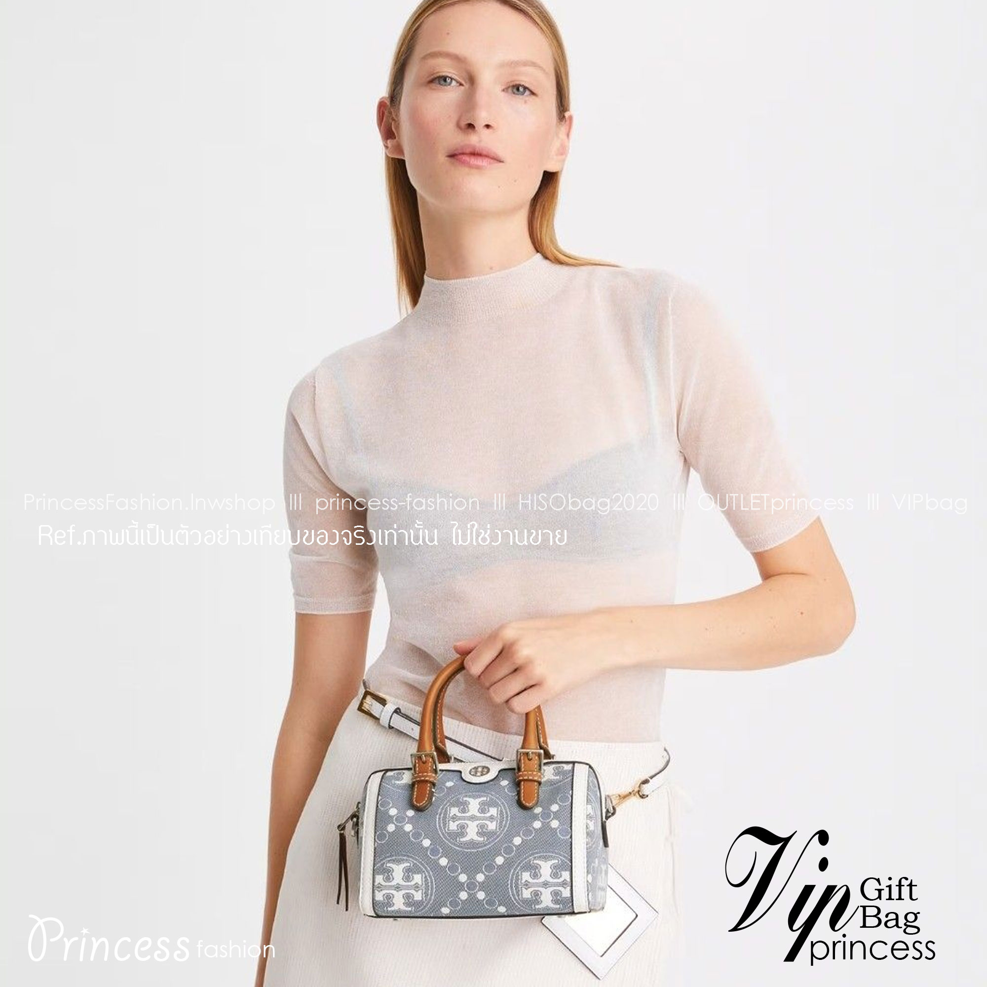 TORY BURCH Petite T Monogram Denim Barrel Bag / TORY BURCH MINI T MONOGRAM DENIM TOTE คอลเลคชั่นใหม่รับซัมเมอร์นี้ กับกระเป๋าสะพายทรงโท้ท ไซส์มินิ ดีไซน์โทนสีฟ้า สวยคม