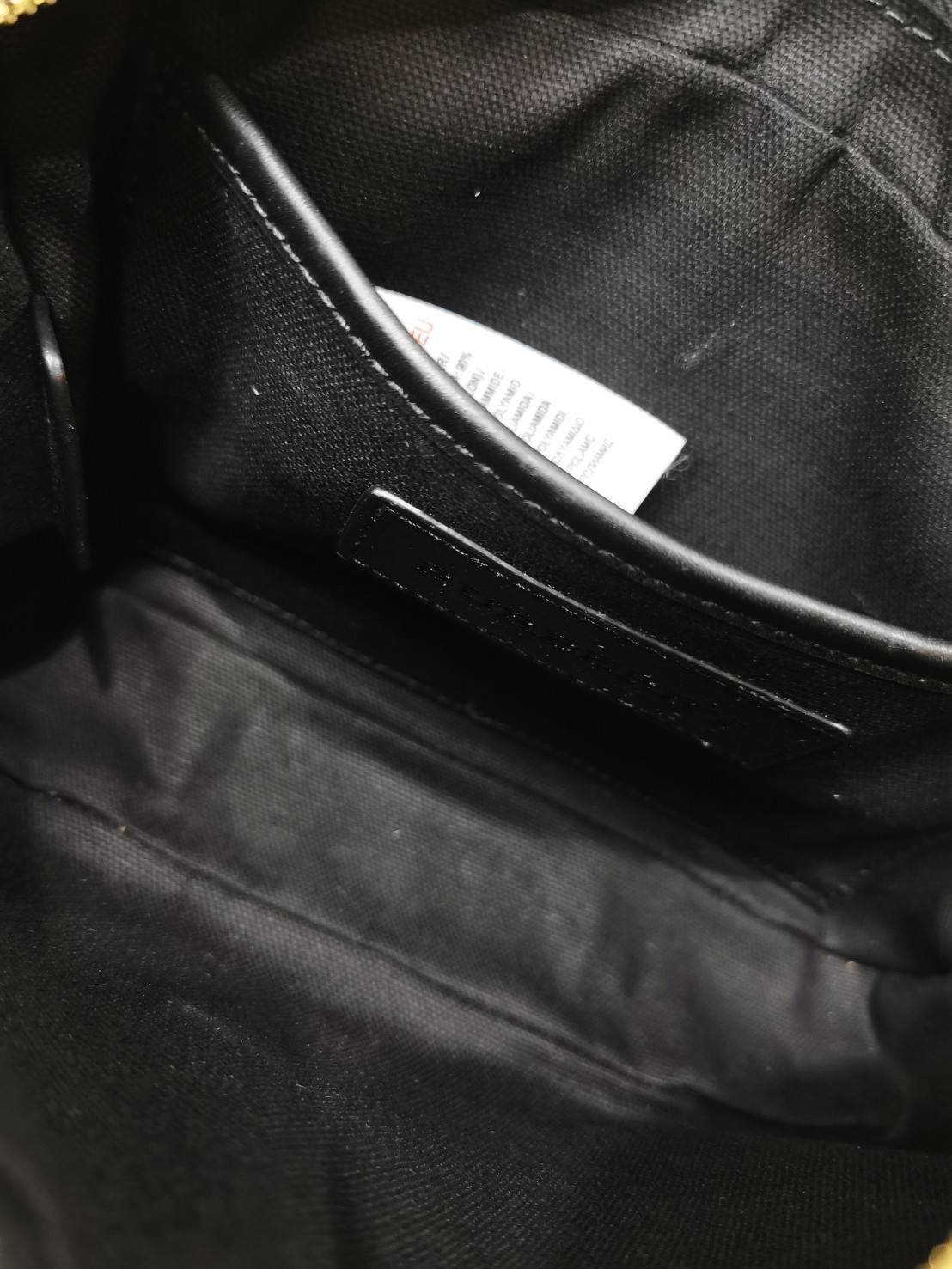 พรีเมี่ยมกิ๊ฟแท้ 100% 】BURBERRY FRAGRANCES VINTAGE CROSSBODY BAG VIP GiFT WITH PURCHASE (GWP) พรีเมี่ยมกิ๊ฟ Limited Edition จากเคาน์เตอร์ BURBERRY FRAGRANCES หนังลาย Burberry Vintage Signature เรียบหรูสุดคลาสสิค