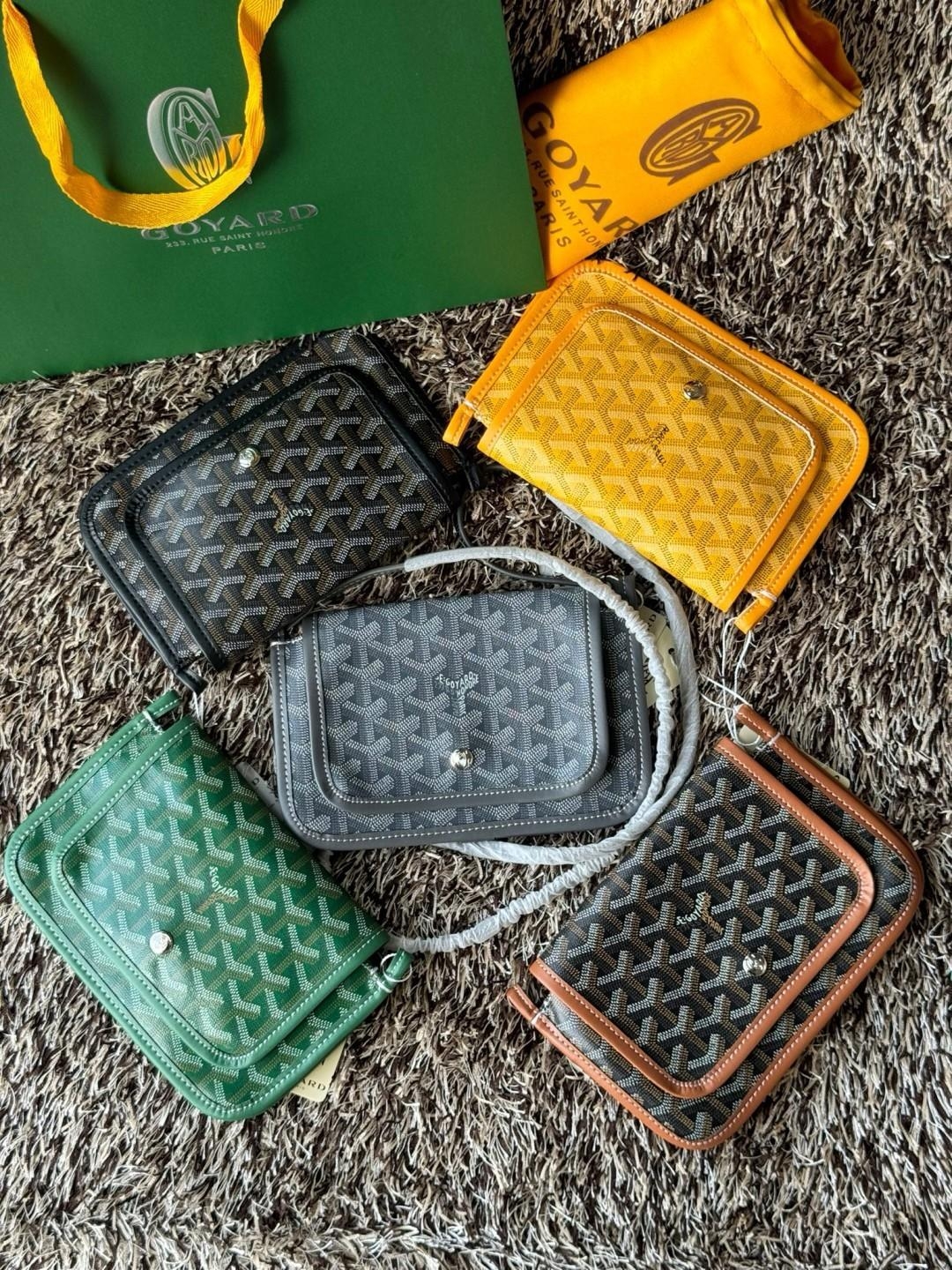 Goyard Plumet Rocket Wallet กระเป๋าสะพายใบเล็กกะทัดรัด ดีไซน์กระเป๋าสตางค์ มีช่องเพียงพอสำหรับใส่ธนบัตร เงินสด เอกสารต่าง ๆ