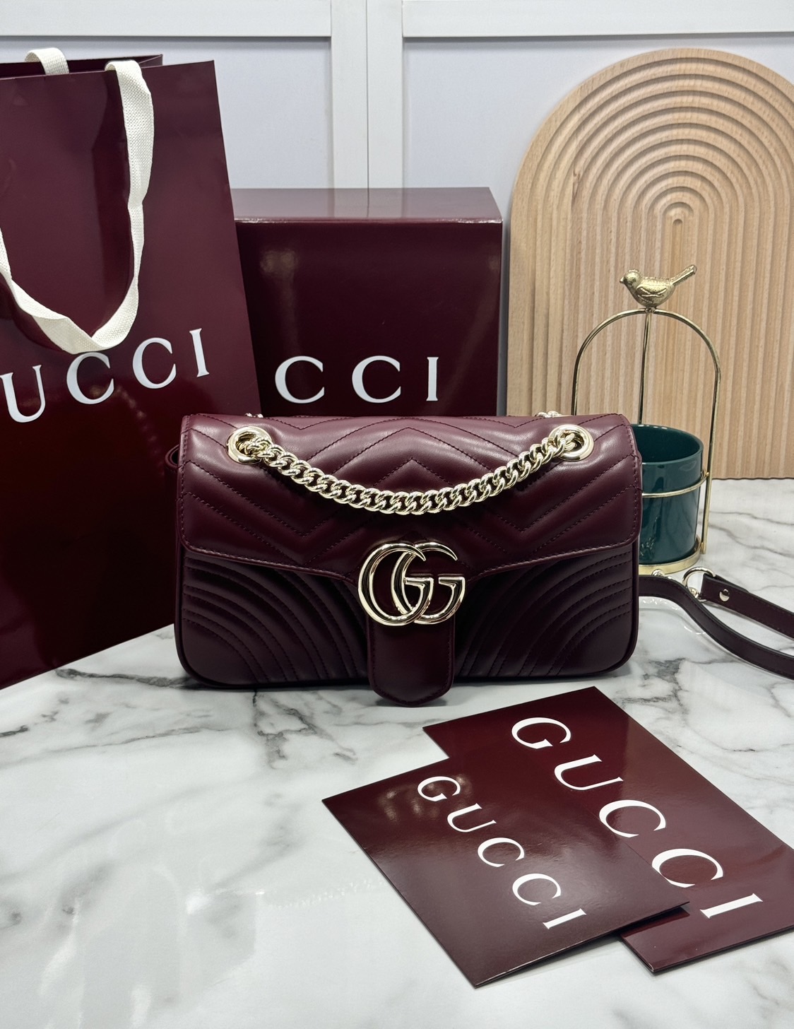 ORI | หนังแท้ GG Marmont small shoulder bag กระเป๋าสะพายข้างรุ่นคลาสสิค ดูแพง อัพลุคได้สบายๆ ด้านหลังดีไซน์รูปหัวใจ