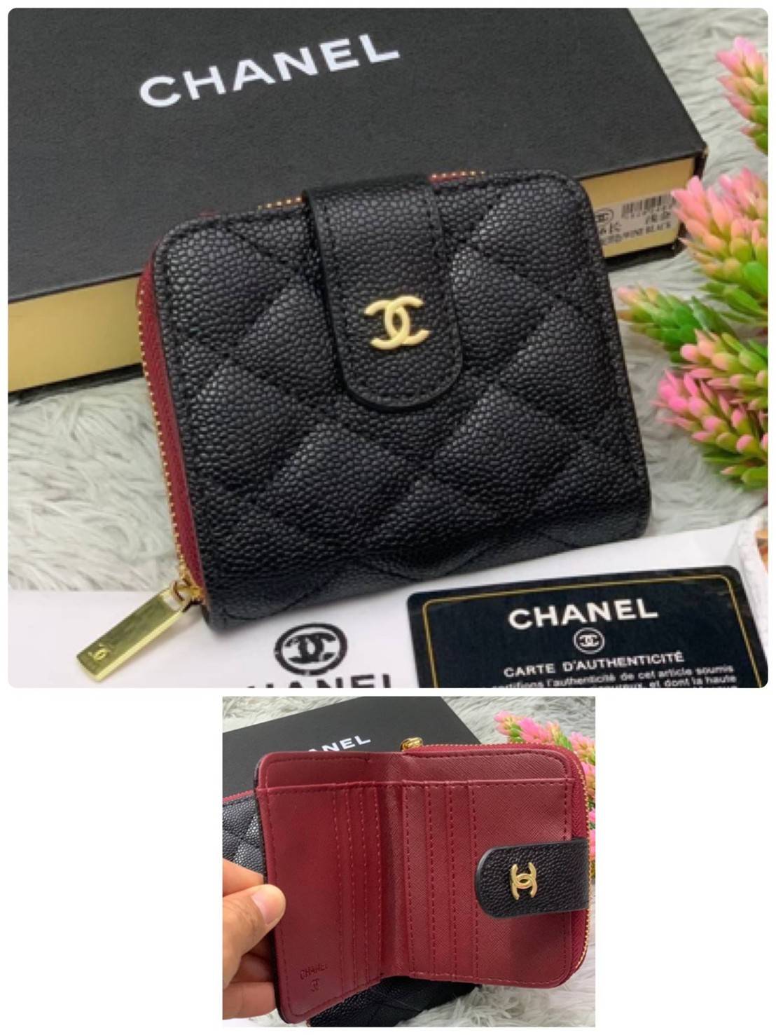 Chanel WALLET 3 ขนาดพร้อมส่ง กระเป๋าสตางค์อเนกประสงค์ หนังคาเวียร์ลายตารางสวยอยู่ทรงอะไหล่ทองหัวซิปปั้มโลโก้ด้านหน้ามีโลโก้สวยเรียบหรูภายในมีช่องซิป , ช่องใส่บัตรหลายช่อง ใส่เหรียญ ใส่บัตรได้เยอะ ตัวจริงสวยน่าใช้มาก เป็นรุ่นที่ขายดีตลอดกาลคลาสสิคไม่มีเอ้า