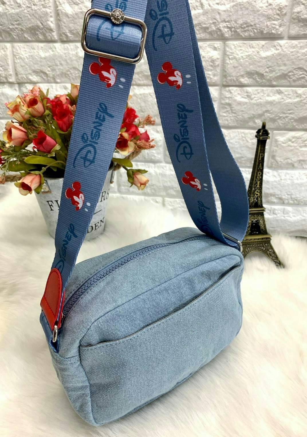 Kipling Mickey Plus Veni Crossbody Bag >>kipling factory oem HK ✔️1ในคอลเลคชั่น 90 ปี มิคกี้เม้าส์ ค่ะ ✔️พร้อมส่งที่ไทย ไม่ต้องรอพรี !! ✔️กระเป๋าสะพายครอสบอดี้ร์//สะพายข้าง ใบขนาดกำลังดี น่าใช้มากๆค่ะ ✔️แต่ละสี แต่ละลาย ว