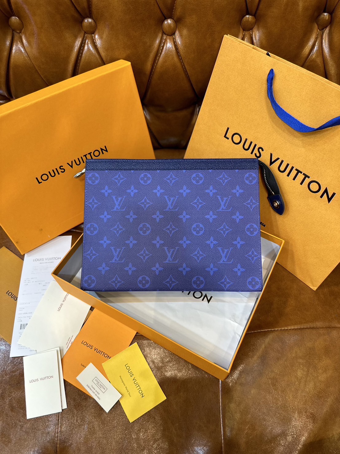 พร้อมส่ง LV Pochette Voyage MM / LV Clutch กระเป๋าถือทรงคลัช ทรงพอช เกรดออริ สลับแท้ 1:1 ใช้ต่างประเทศได้ ใช้ได้ทั้งชายหญิง