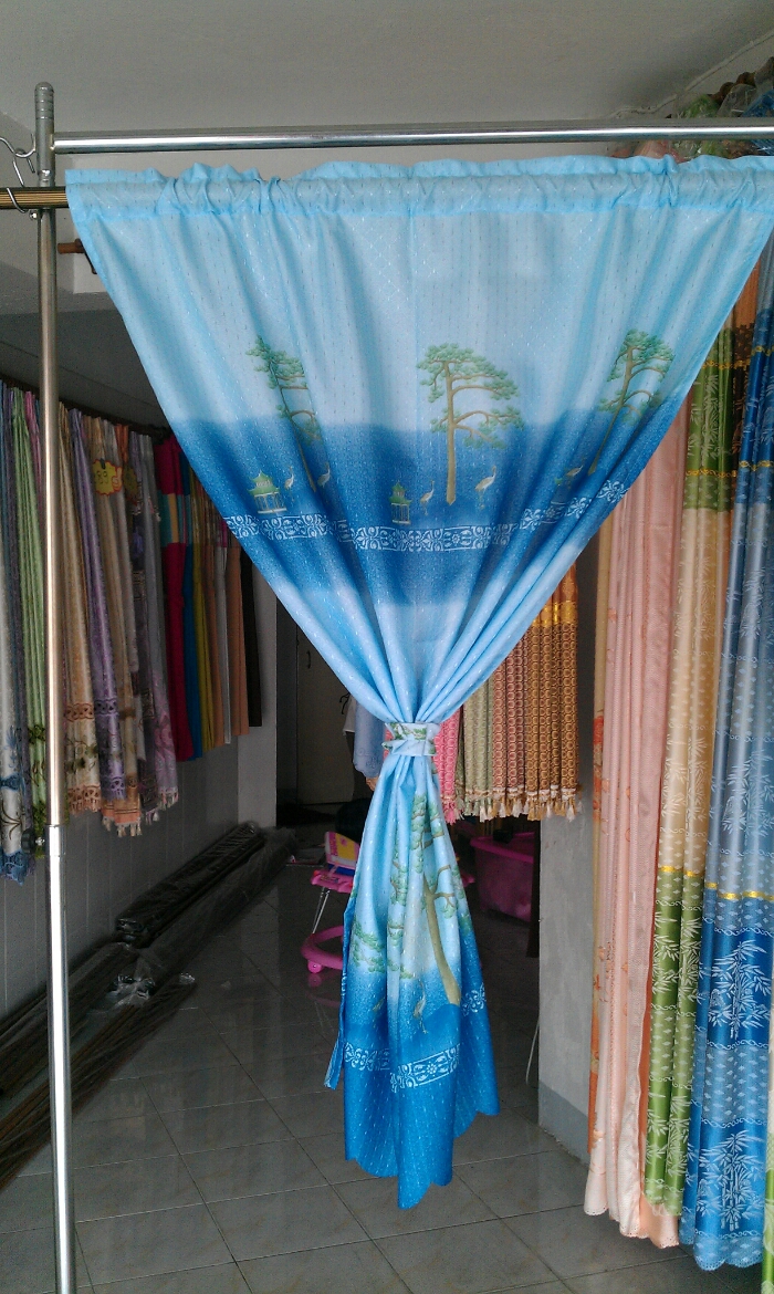 ผ้าม่านหน้าต่างแบบสอด-ลายต้นสน สีฟ้า