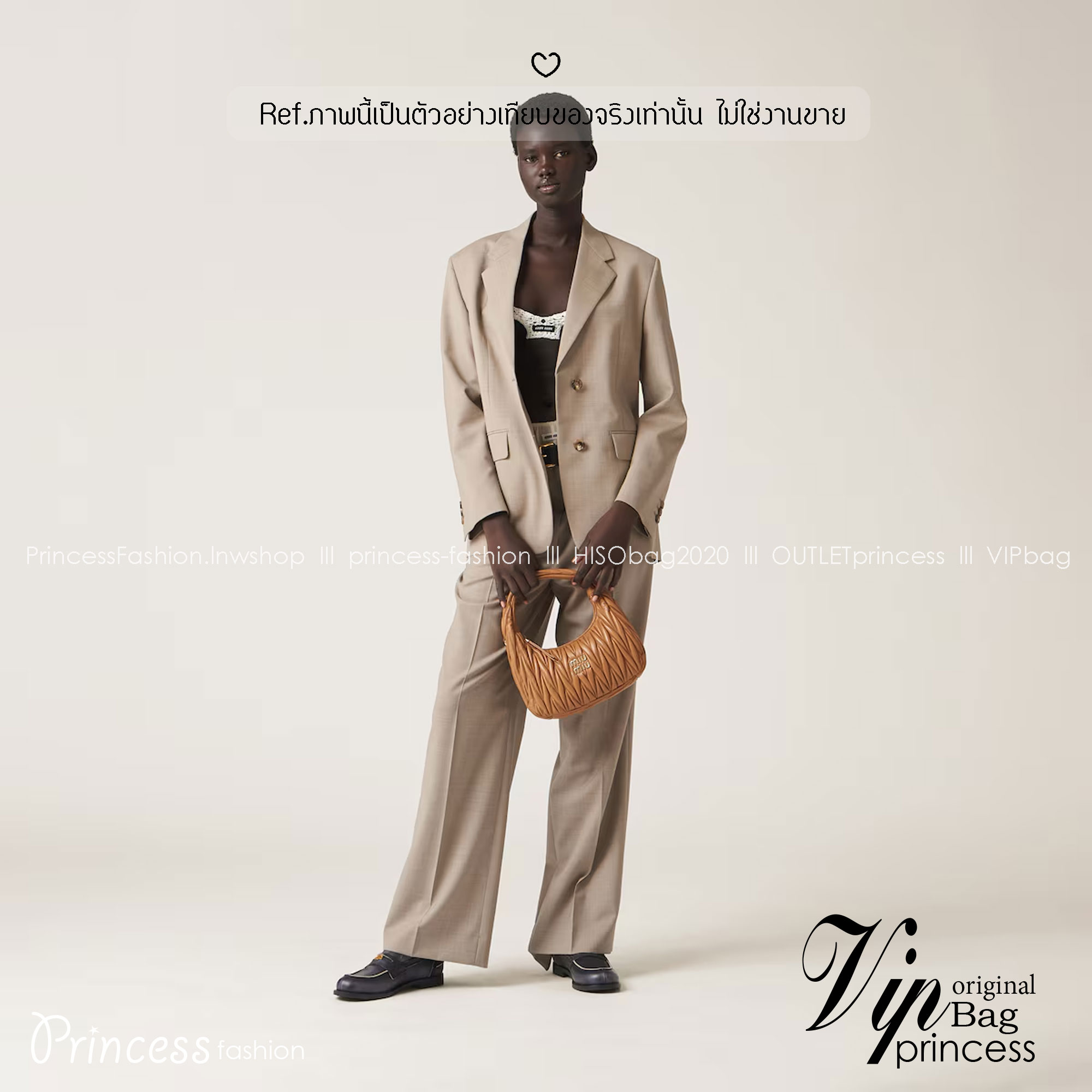 MIU MIU Wander Matelassé Nappa Leather Hobo Bag กระเป๋าถือทรงโฮโบ ลวดลายหนังแบบสามมิติเป็นเอกลักษณ์ คิ้วท์สุด ปังสุด ตัวแม่ อินฟลู ดาราเค้าใช้กันเพียบ สีสดใสได้ลุคลูกคุณ