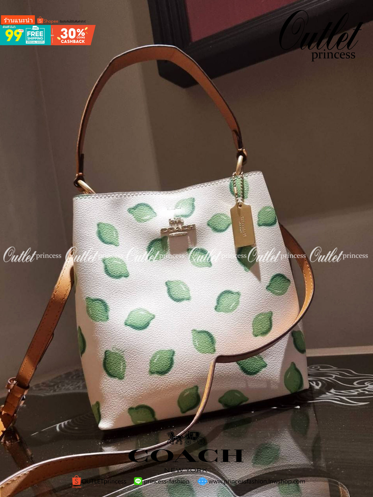 OUTTLET 】COACH 1625 SMALL TOWN BUCKET BAG WITH LIME PRINT ต้อนรับปีใหม่ด้วยความสดใส กับรุ่นยอดนิยม กระเป๋าทรงบัคเก็ตไซส์เล็ก ดีไซน์ลวดลายจี๊ดจ๊าด น่าใช้จริงจัง วัสดุหนังแคนวาสเคลือบลาย สวยคมแซ่บมากๆ เปิด-ปิดด้วยกระดุมแม่เหล็กทั้ง 2 ฝั่ง ภายในเป็นช่องโล่ง 
