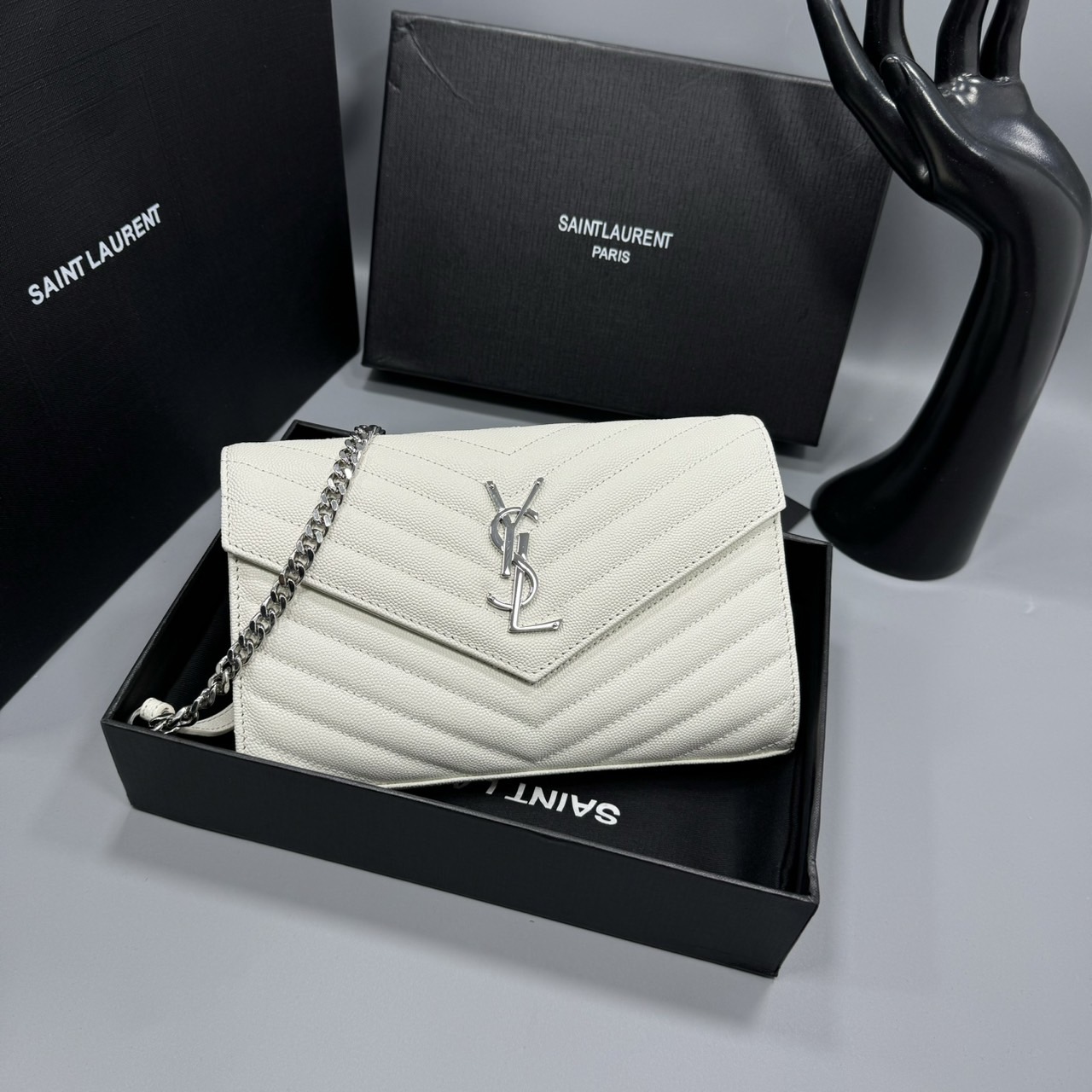 YSL Woc 9 Wallet on chain / YSL Clutch Bag 9" กระเป๋าสะพายรุ่นยอดนิยม เกรดหนังคาเวียร์สวยเต็มใบ เกรดออริ 1:1 ใช้งานต่างประเทศได้