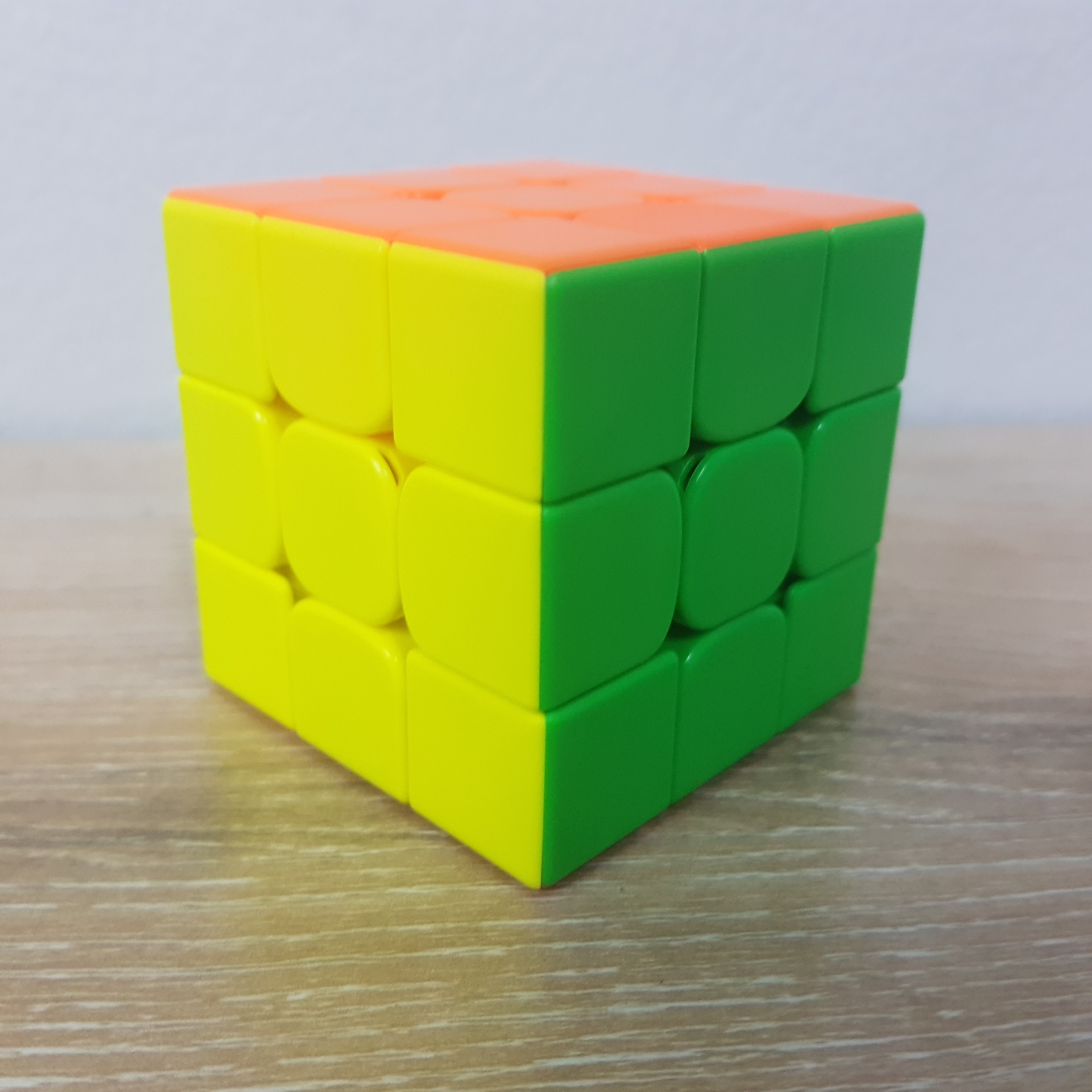 รูบิคแม่เหล็กแกนดี3x3 หมุนลื่น RS3M